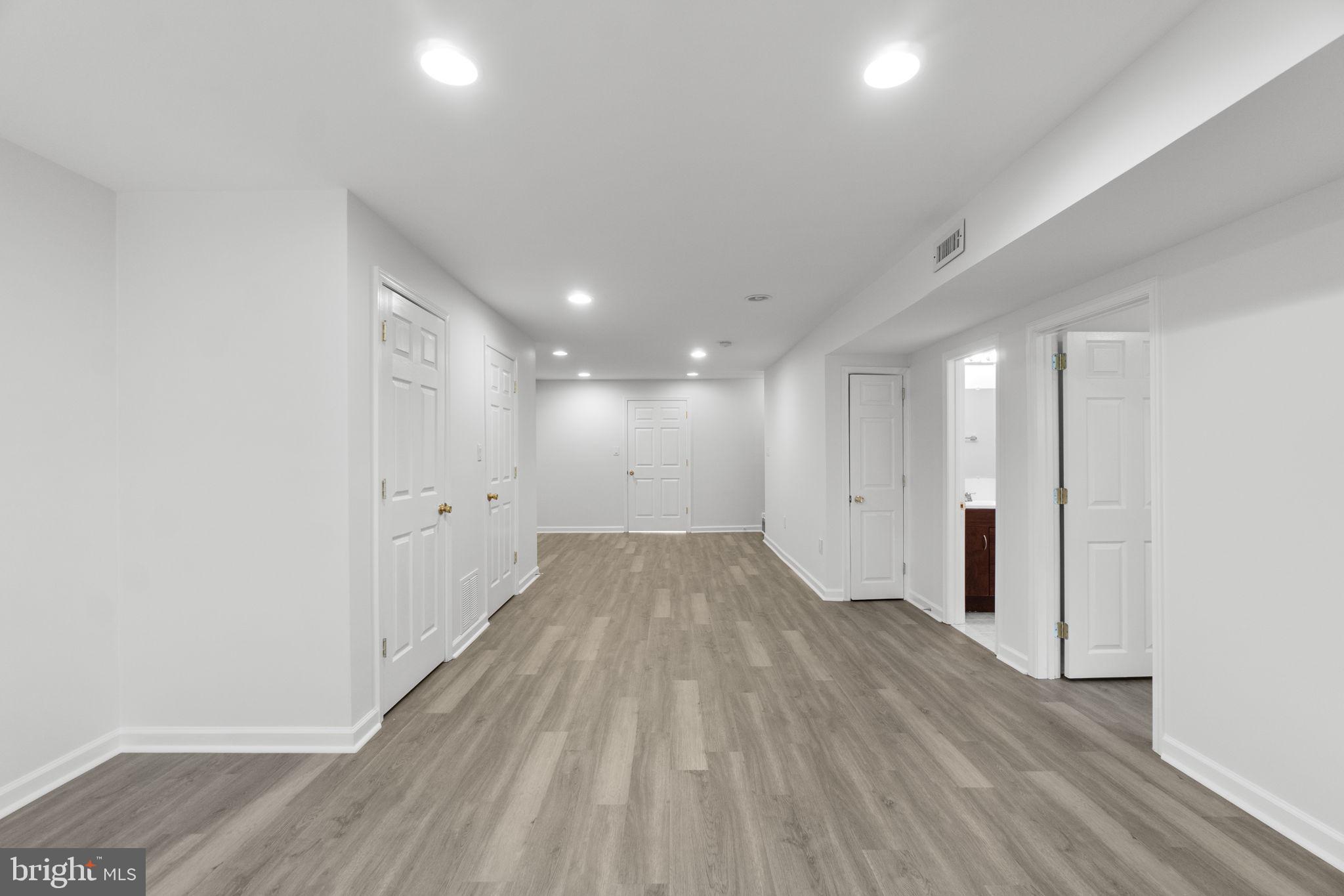 SPRING RIDGE - Residential