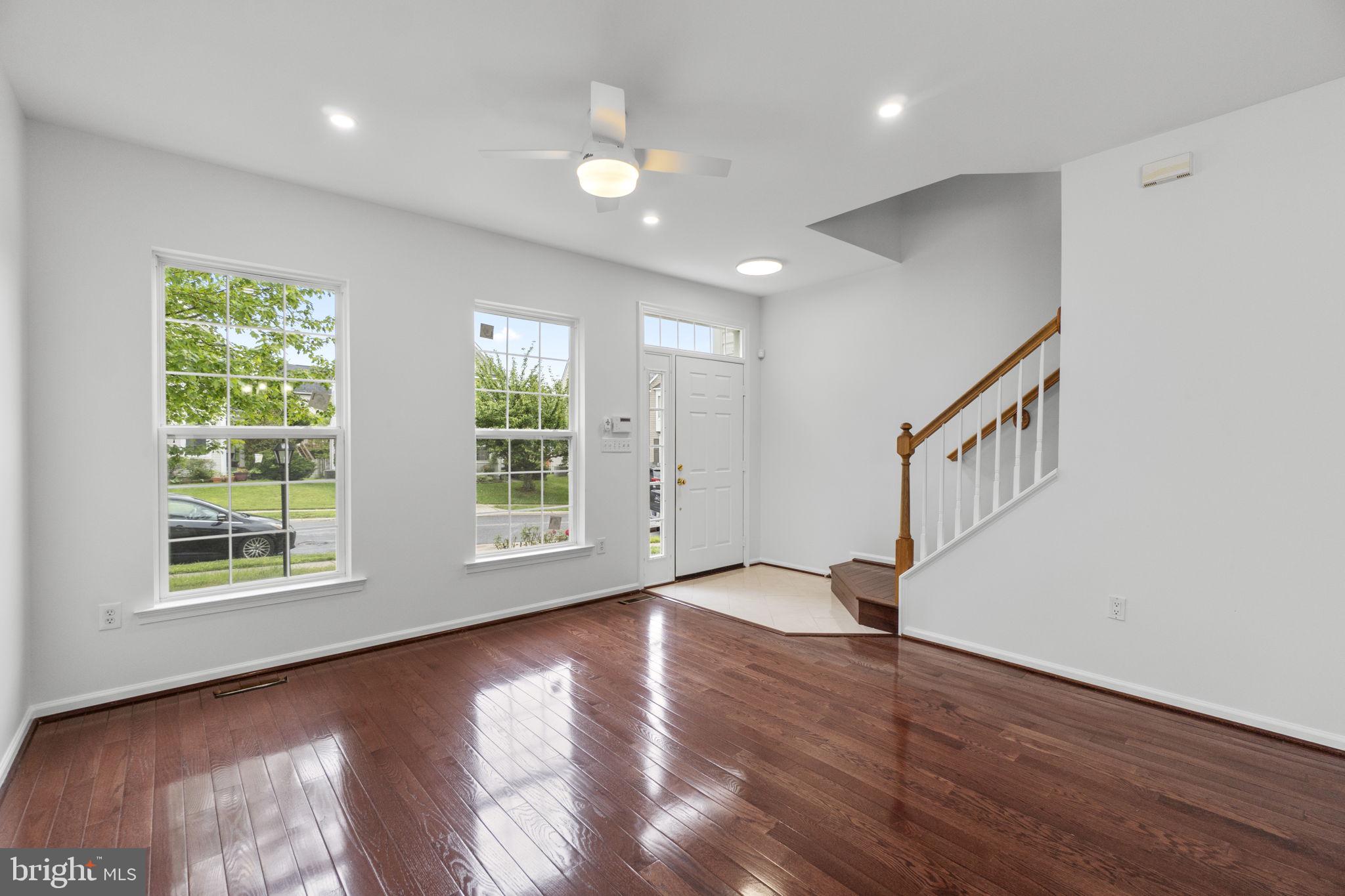 SPRING RIDGE - Residential