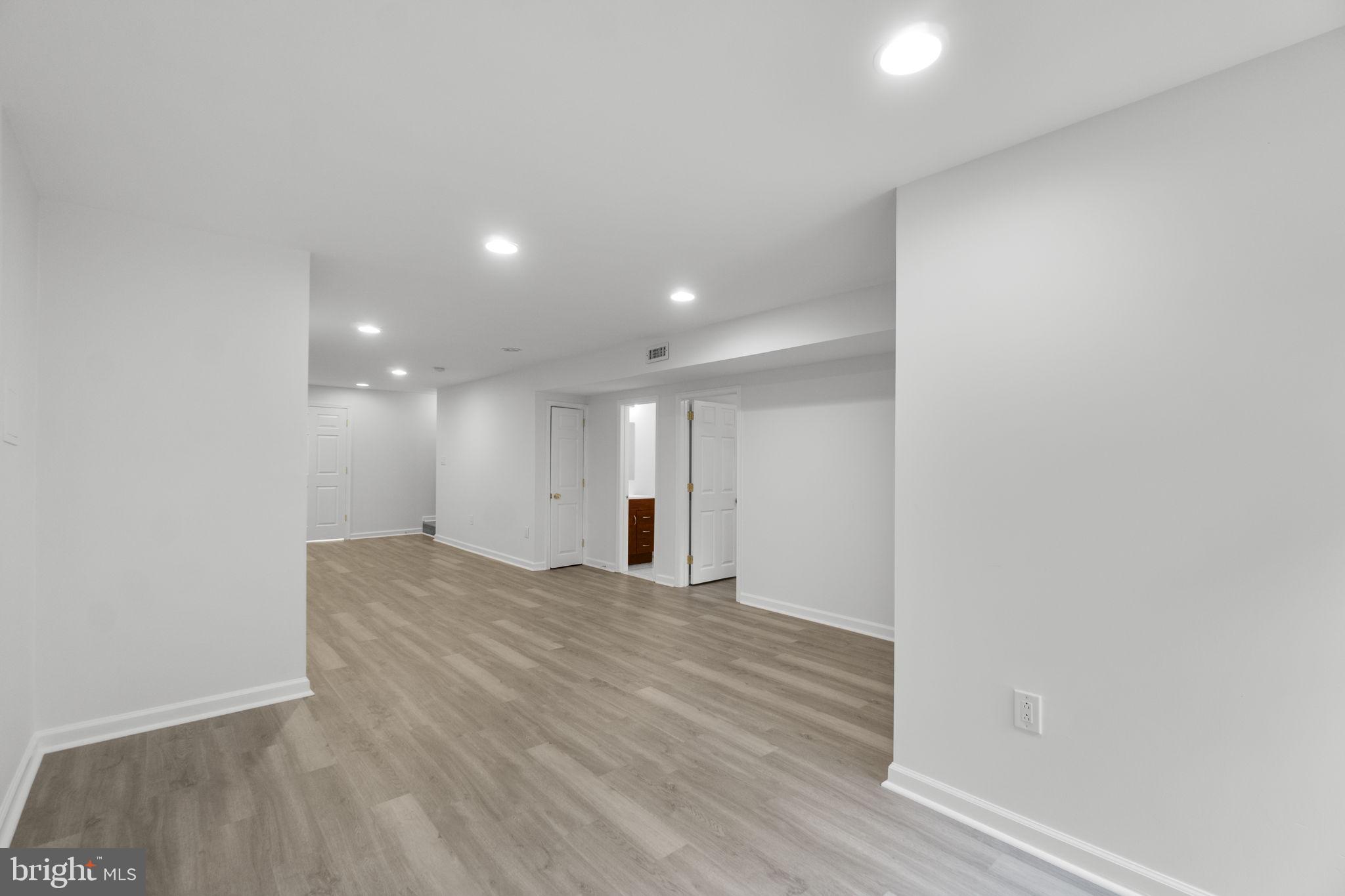 SPRING RIDGE - Residential