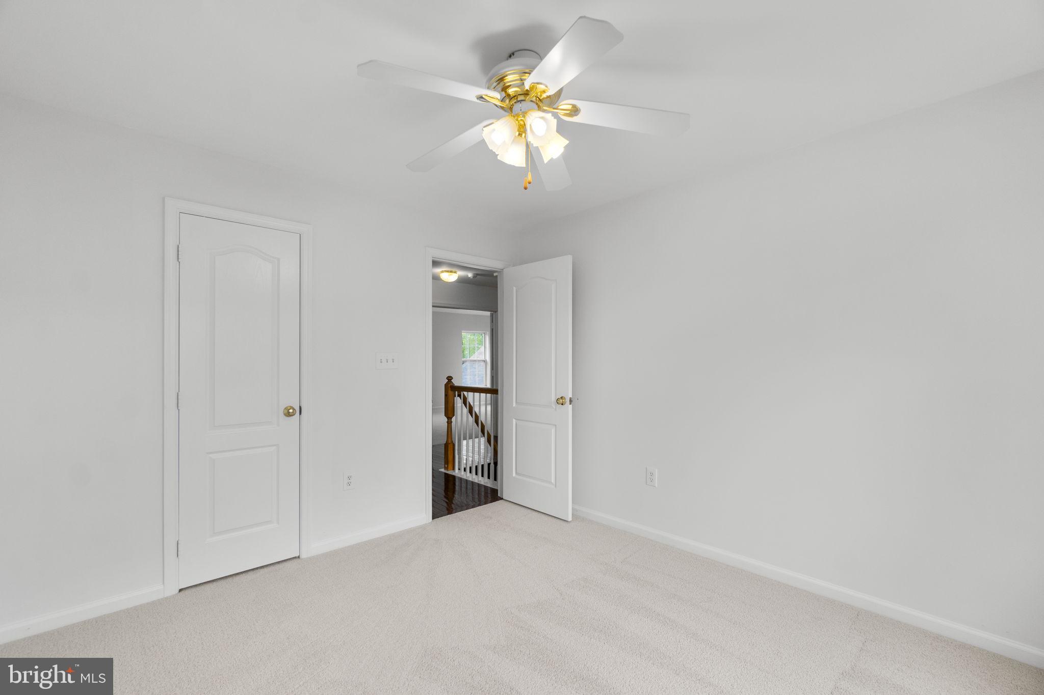 SPRING RIDGE - Residential