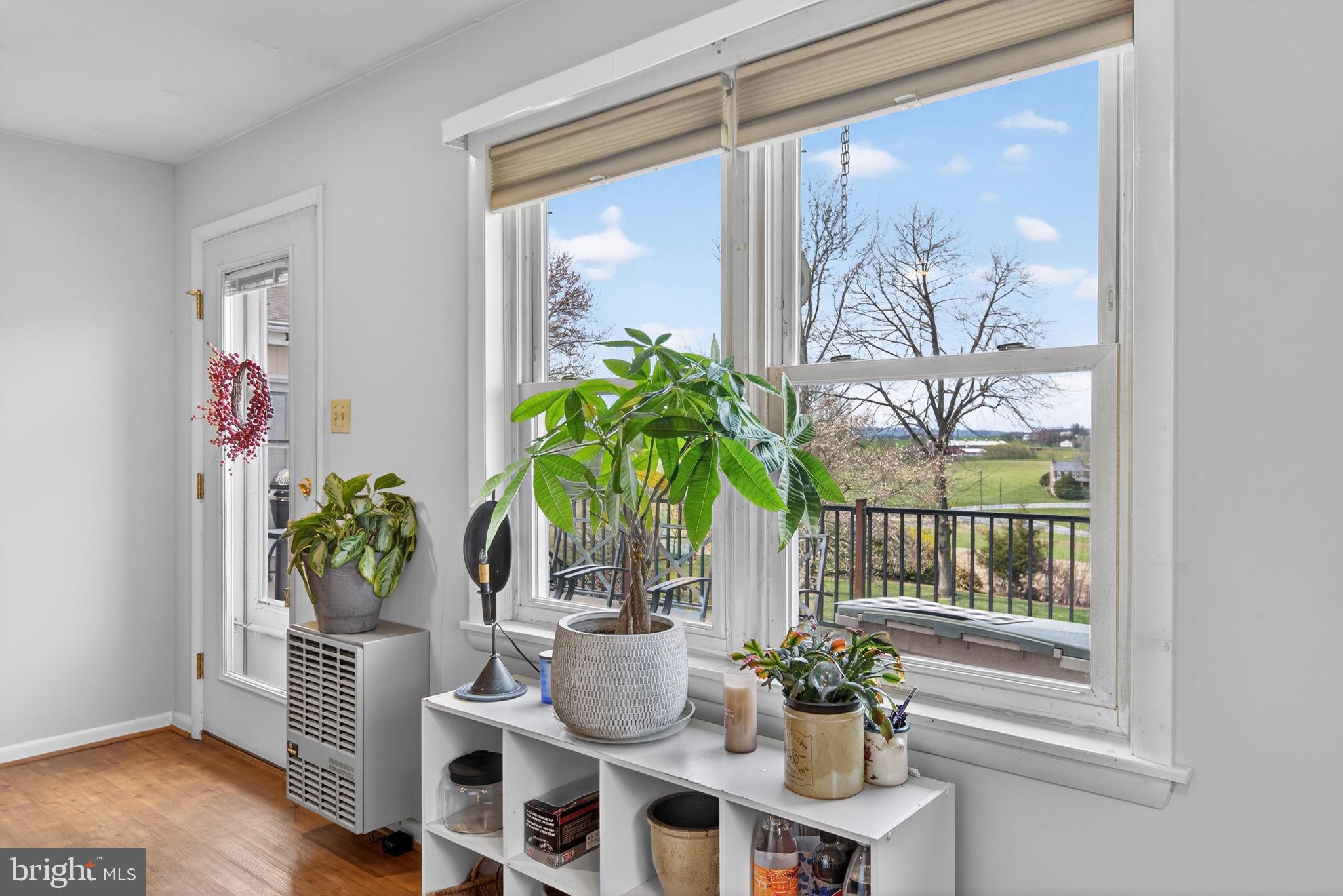 HI VIEW ESTATES - Residential