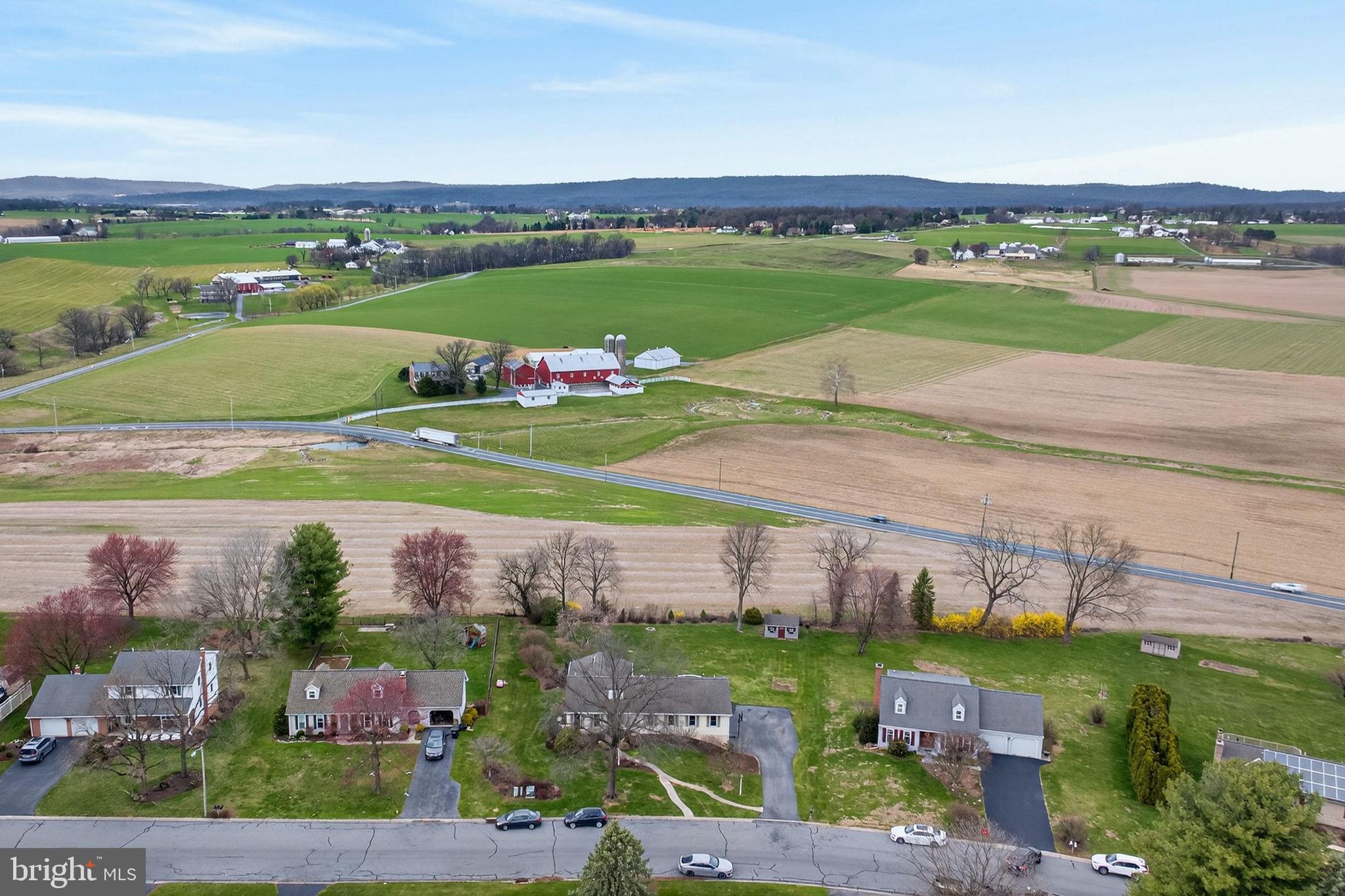 HI VIEW ESTATES - Residential