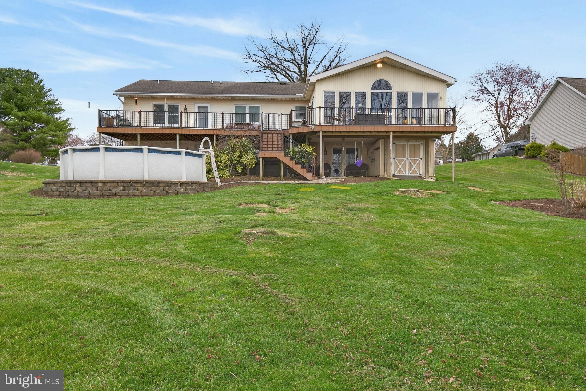 HI VIEW ESTATES - Residential