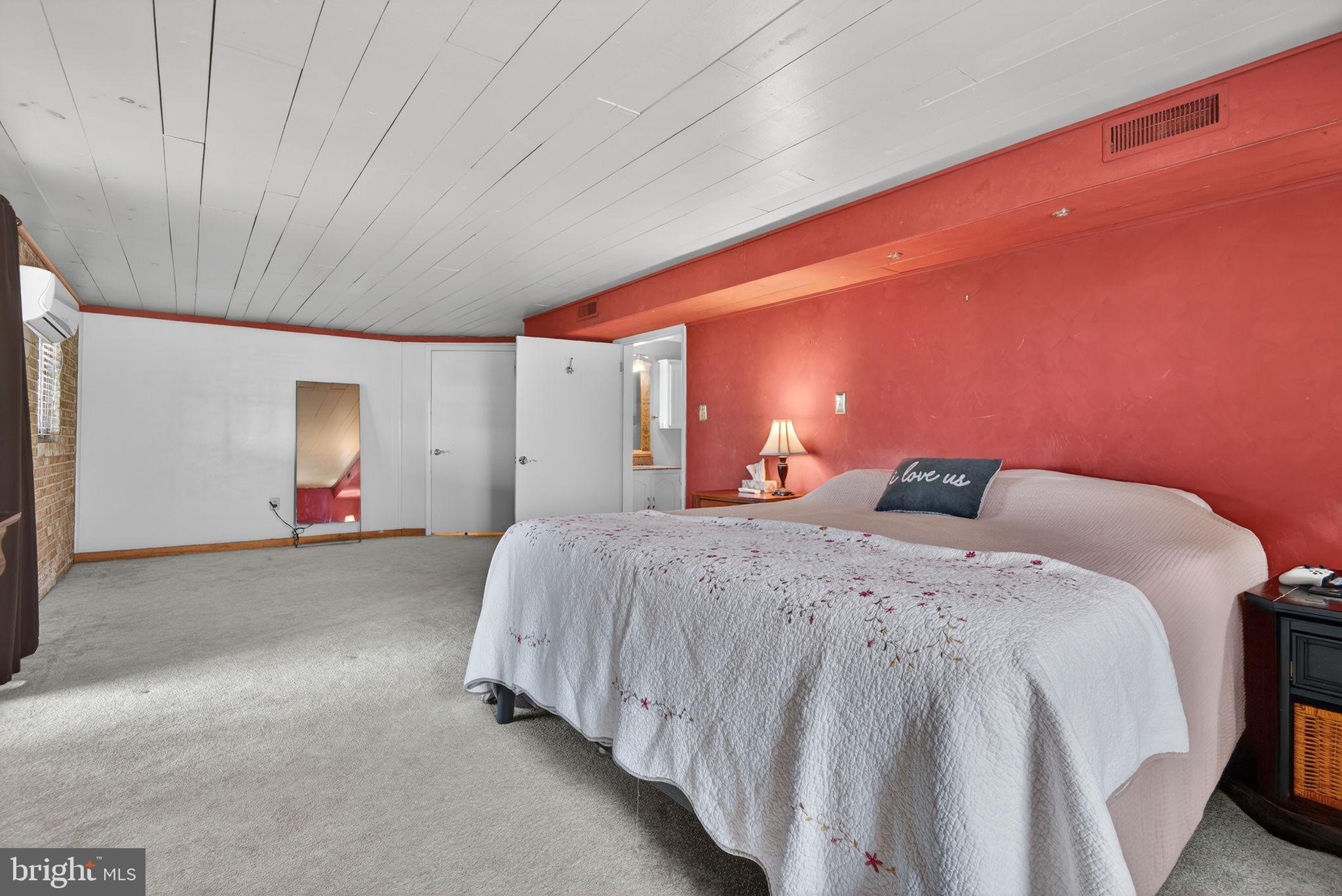 HI VIEW ESTATES - Residential