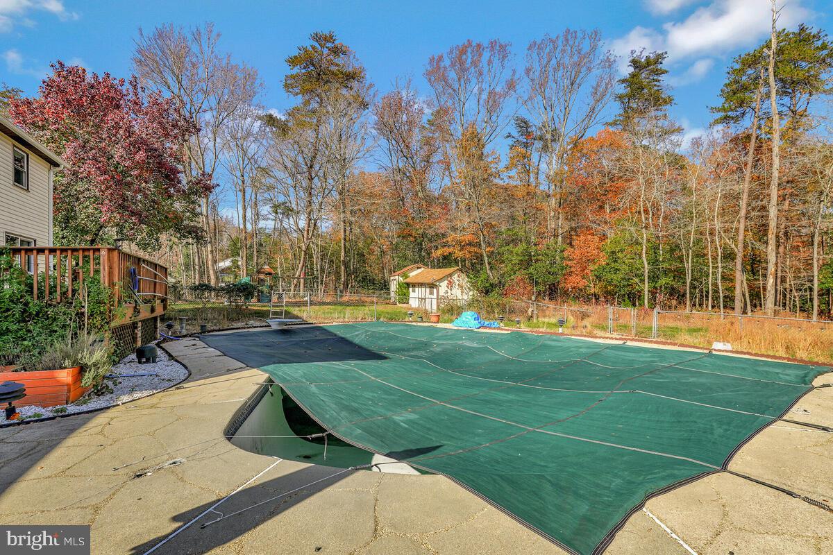 PINE GROVE ESTATES - Residential