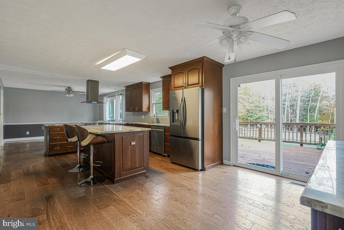 PINE GROVE ESTATES - Residential