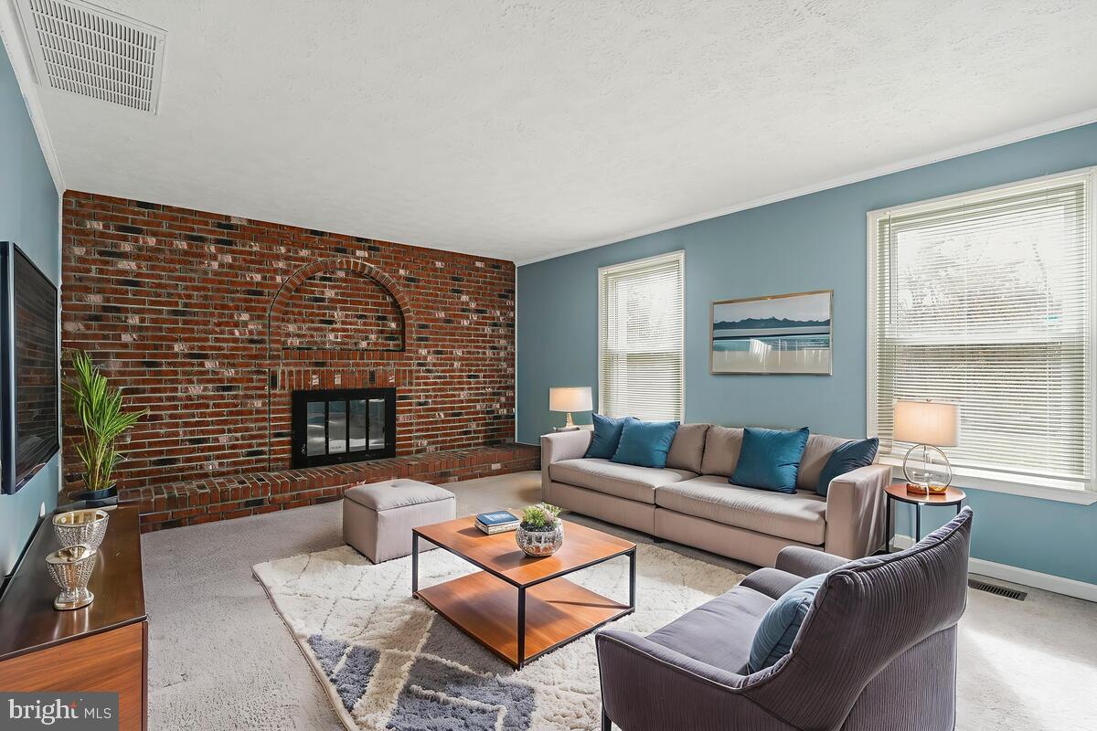 PINE GROVE ESTATES - Residential