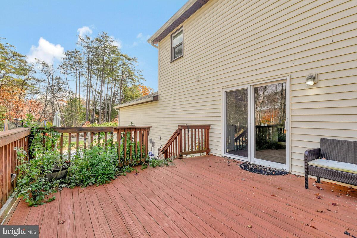 PINE GROVE ESTATES - Residential