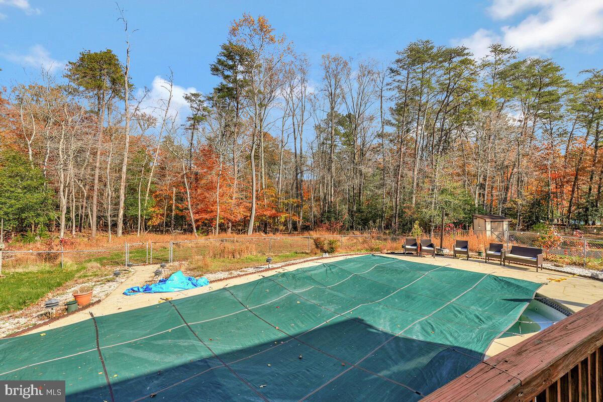 PINE GROVE ESTATES - Residential