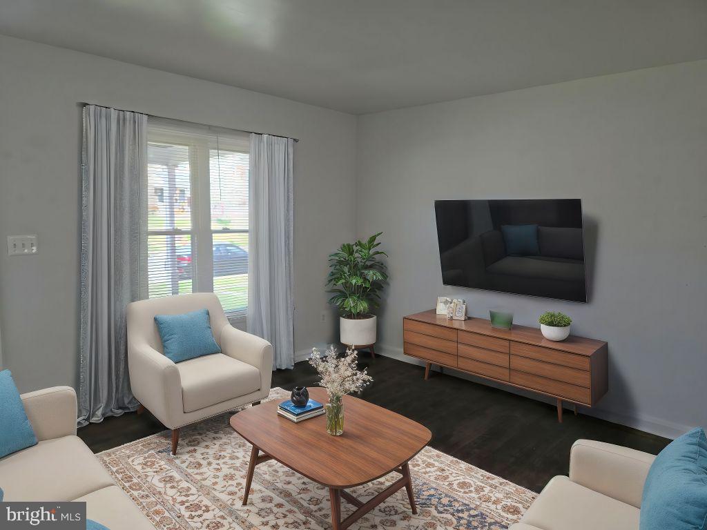 CHARLESMONT - Residential Lease