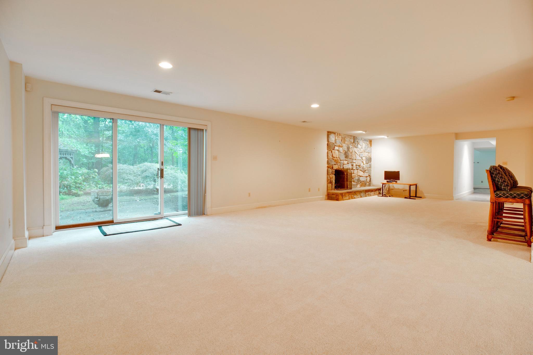 LINGANORE - Residential