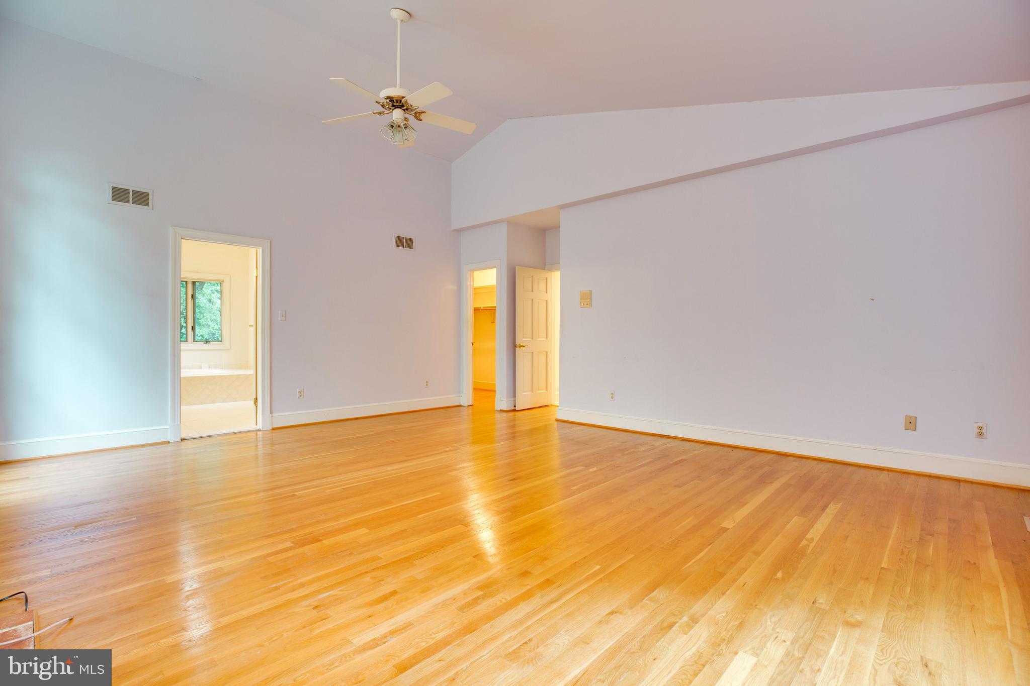 LINGANORE - Residential