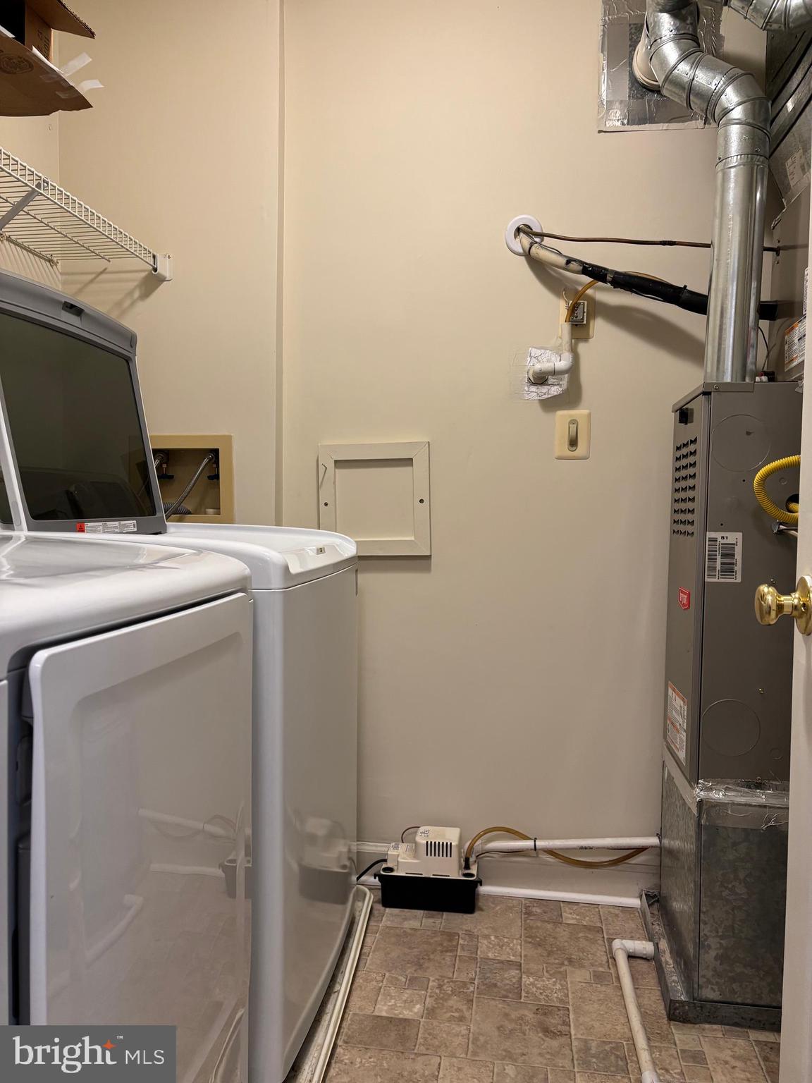 FAIRFIELD HOUSE - Residential