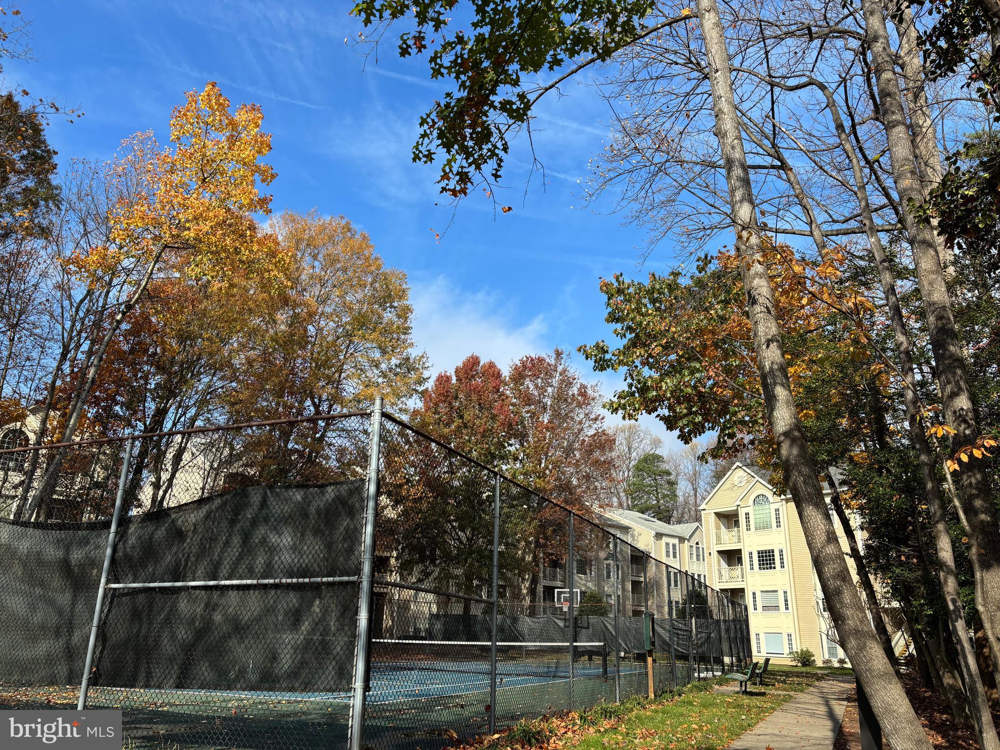 FAIRFIELD HOUSE - Residential