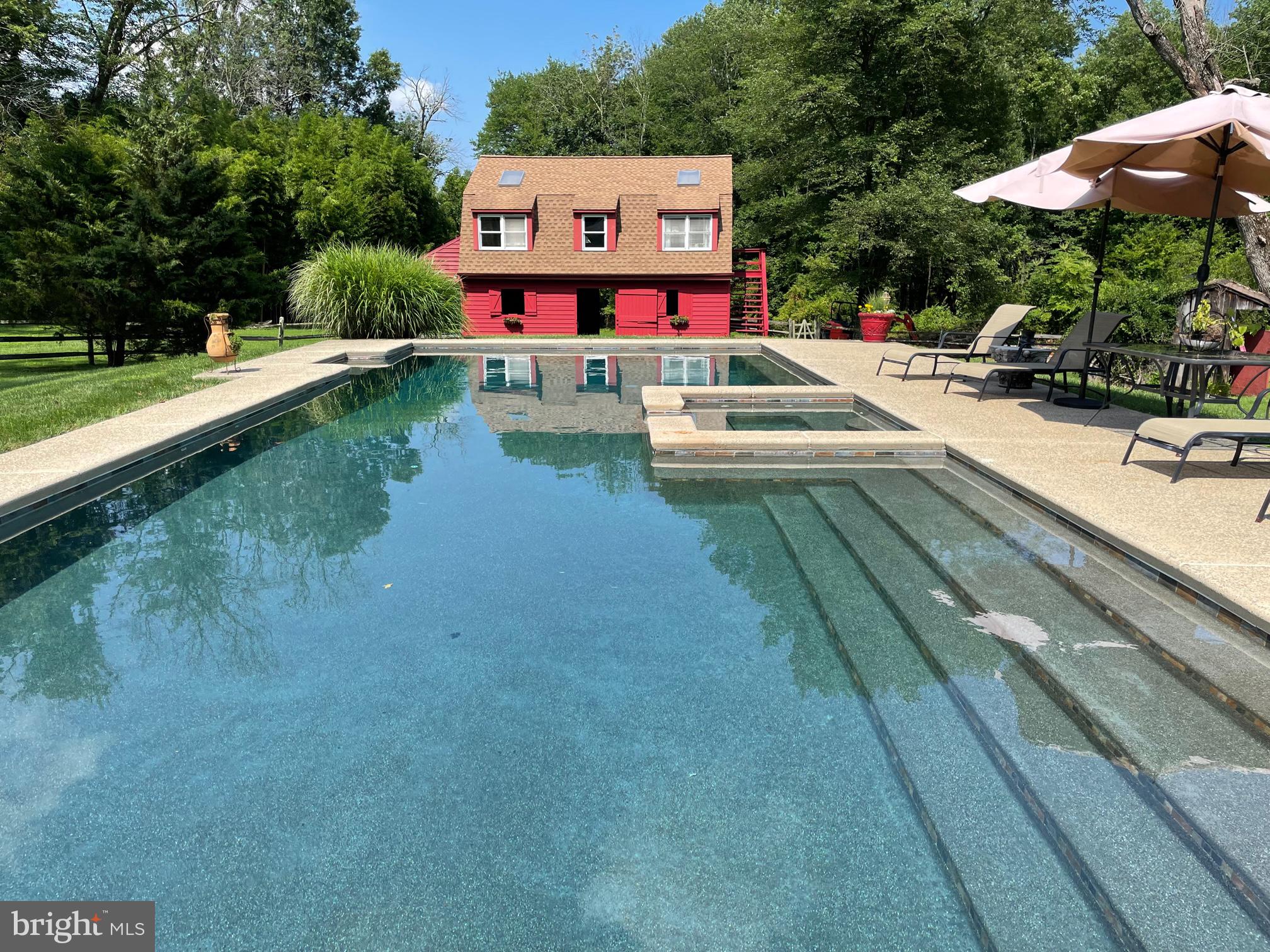 RADNOR HUNT - Residential