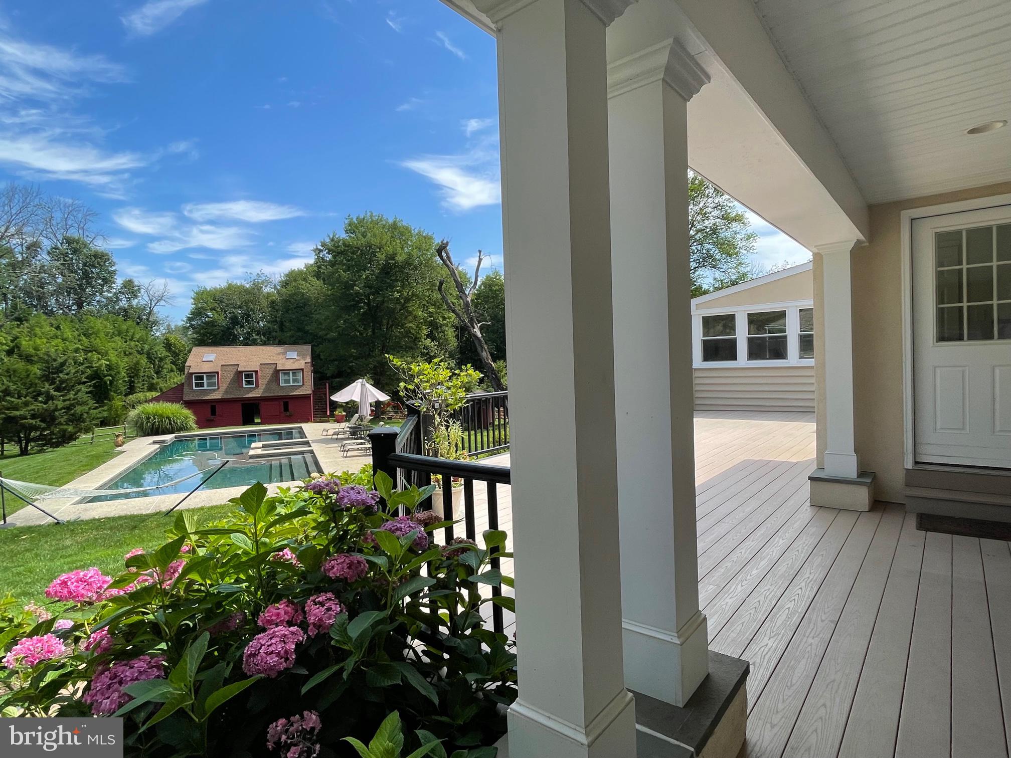 RADNOR HUNT - Residential