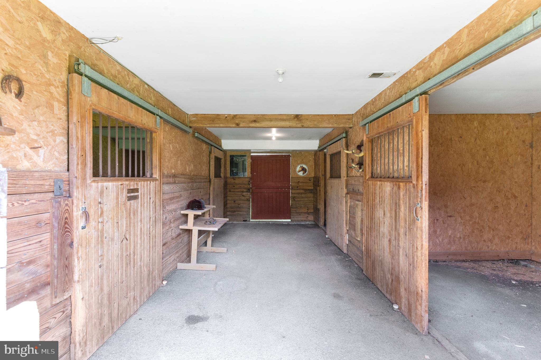 RADNOR HUNT - Residential