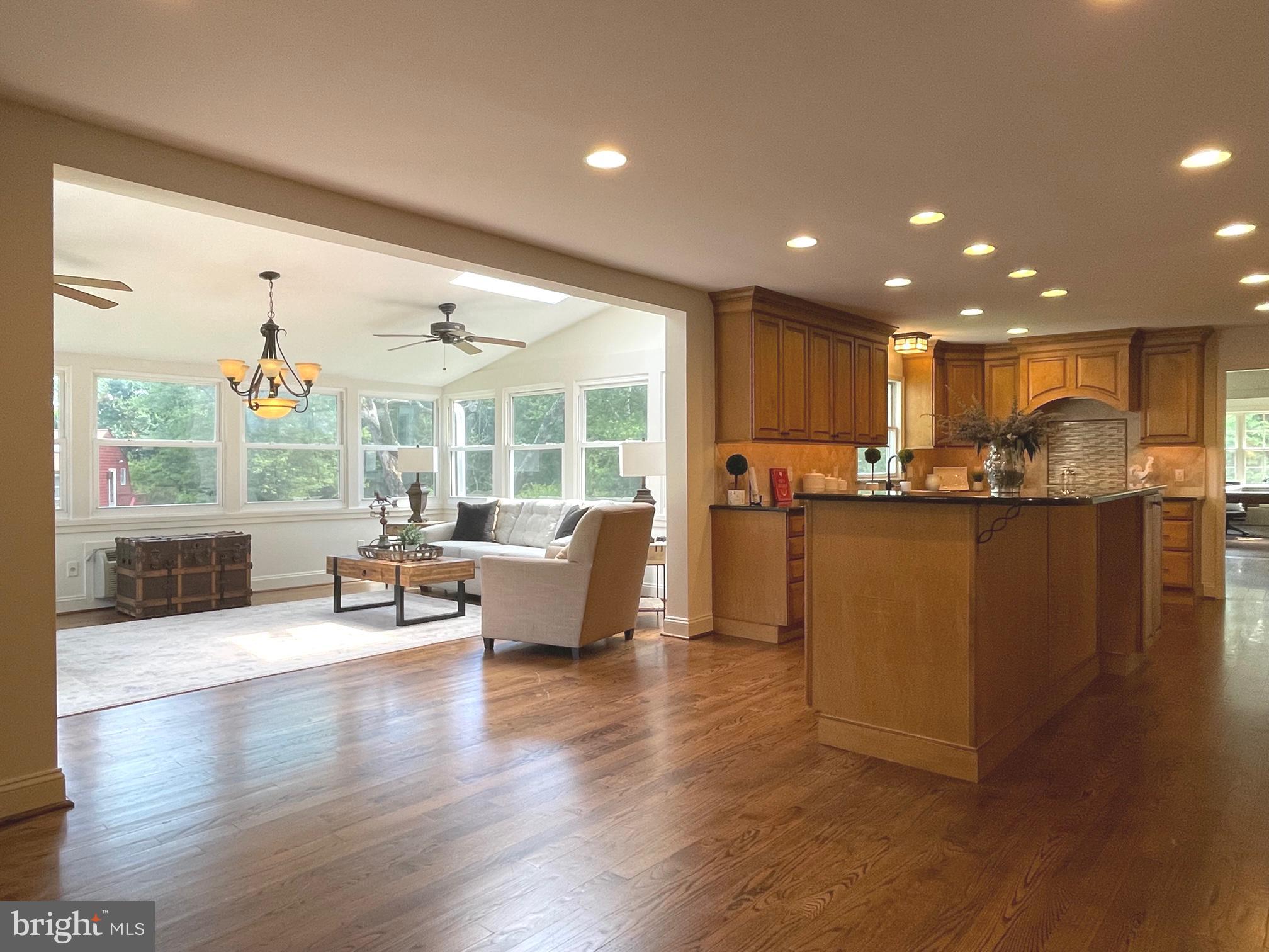 RADNOR HUNT - Residential