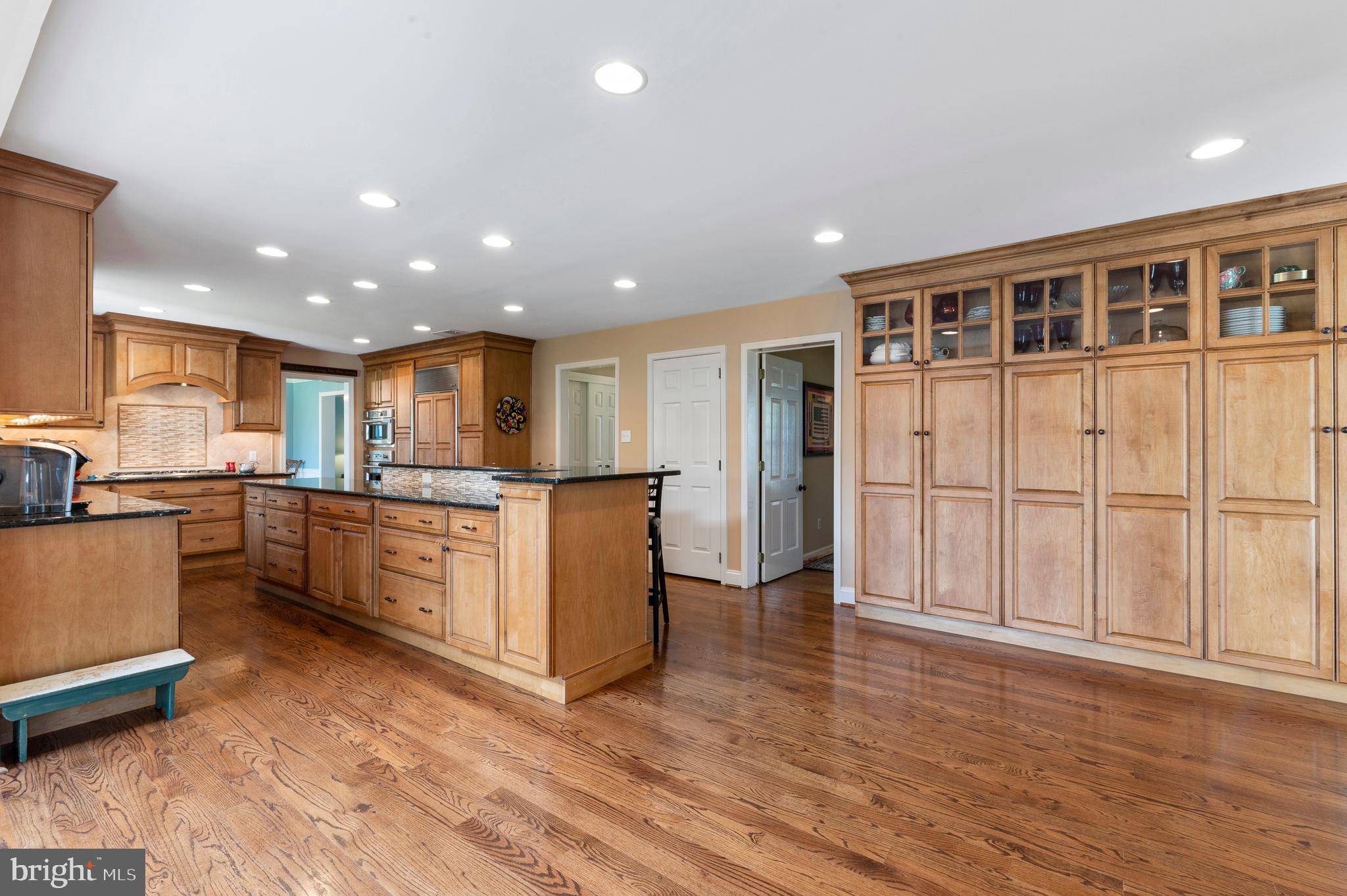 RADNOR HUNT - Residential