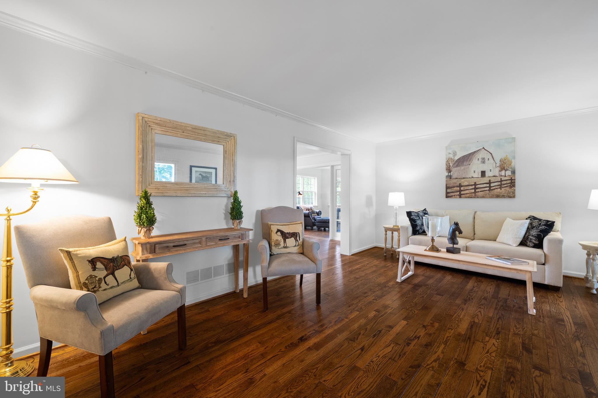 RADNOR HUNT - Residential