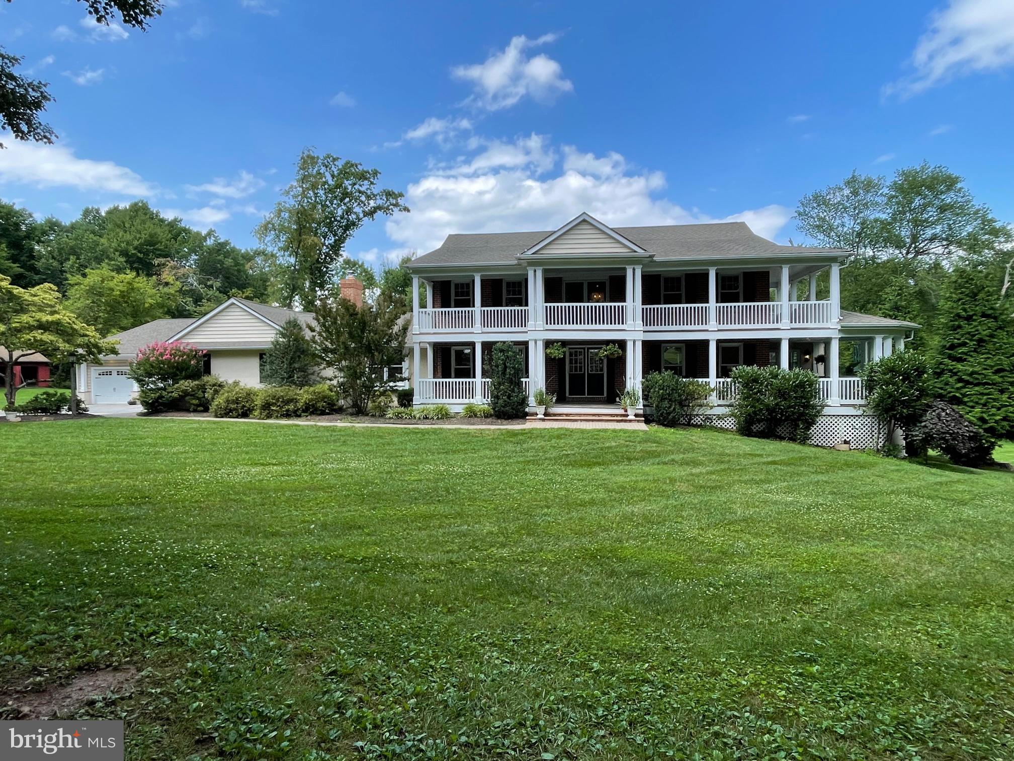 RADNOR HUNT - Residential