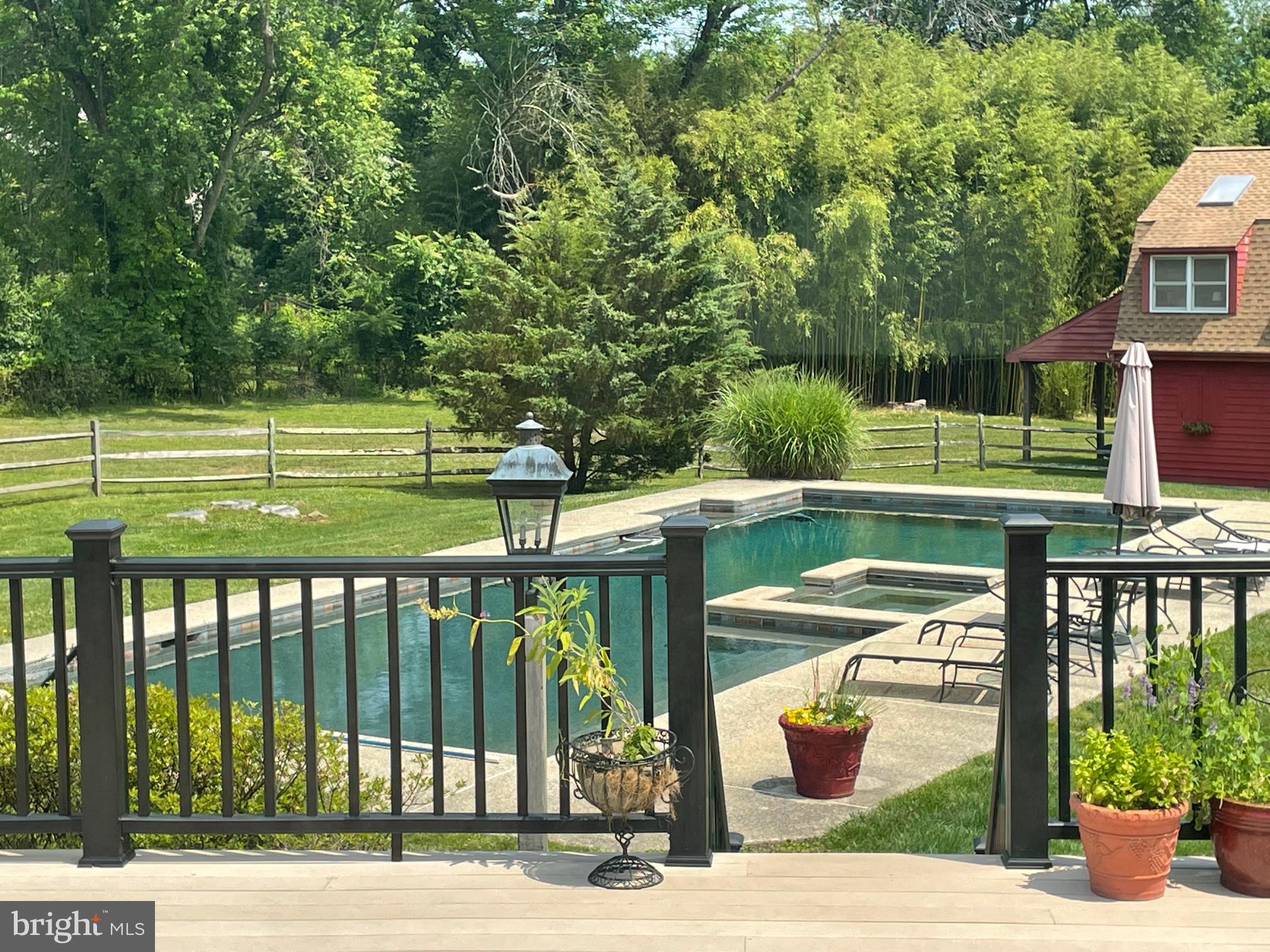 RADNOR HUNT - Residential