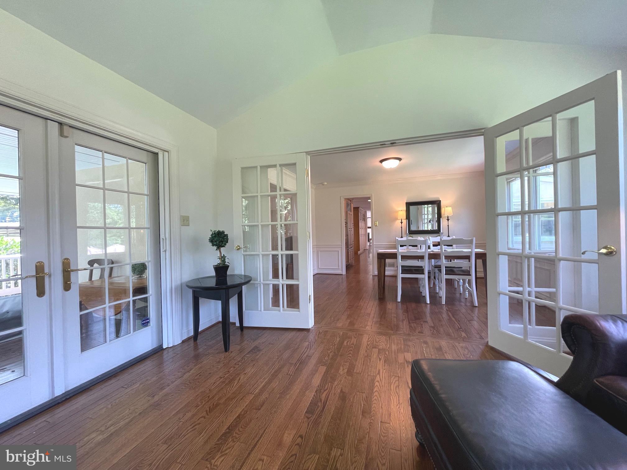 RADNOR HUNT - Residential