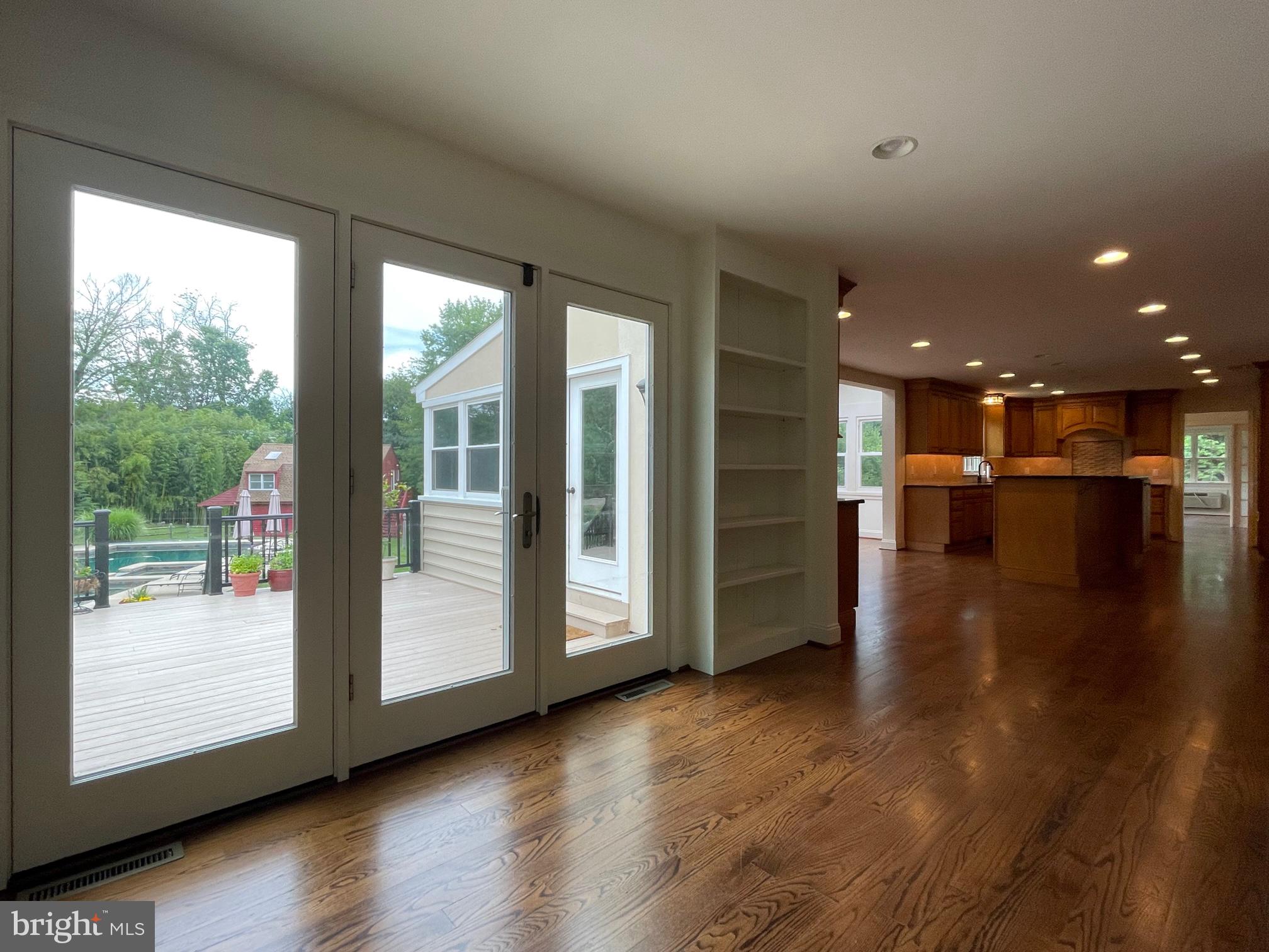 RADNOR HUNT - Residential