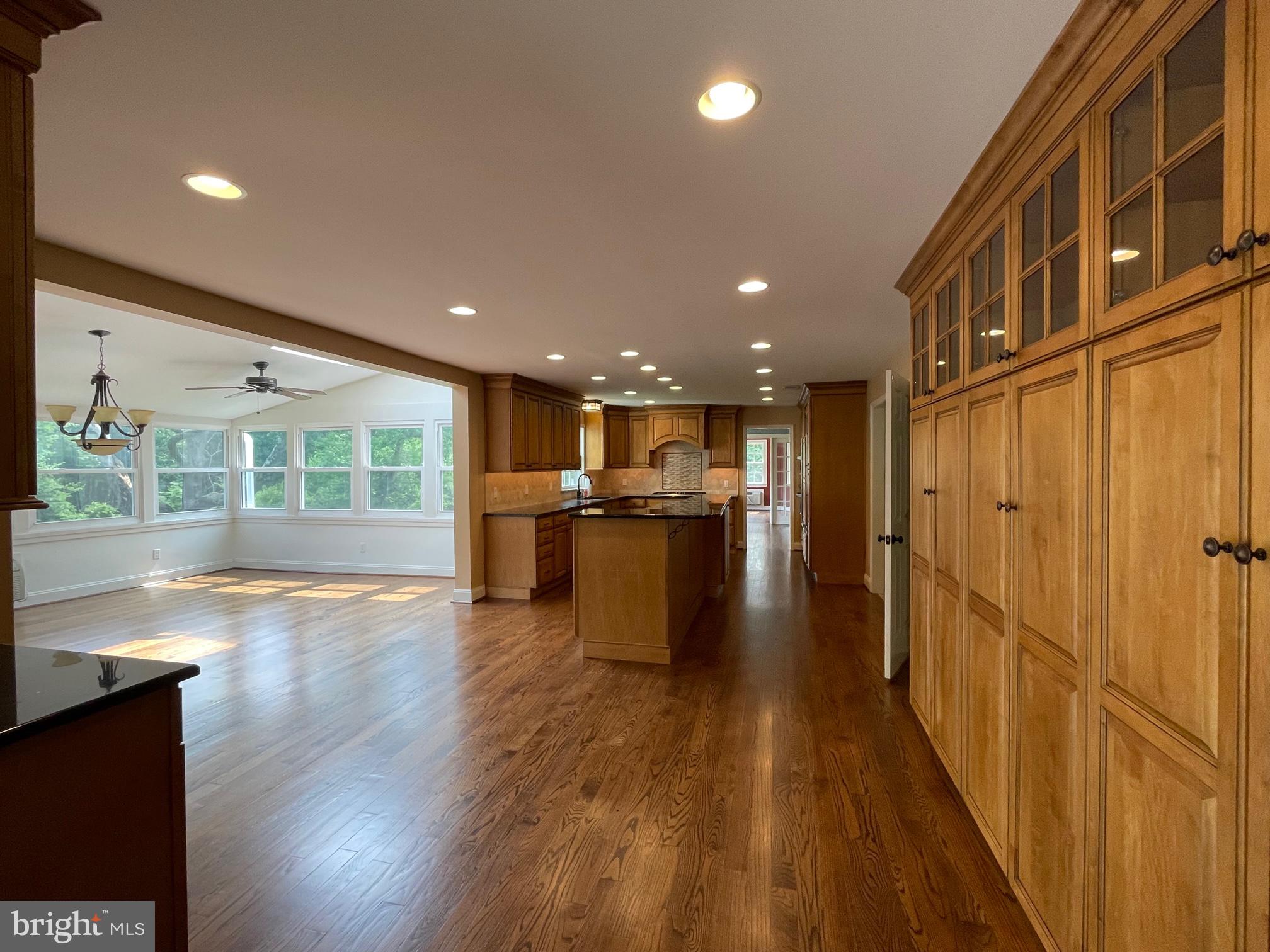 RADNOR HUNT - Residential