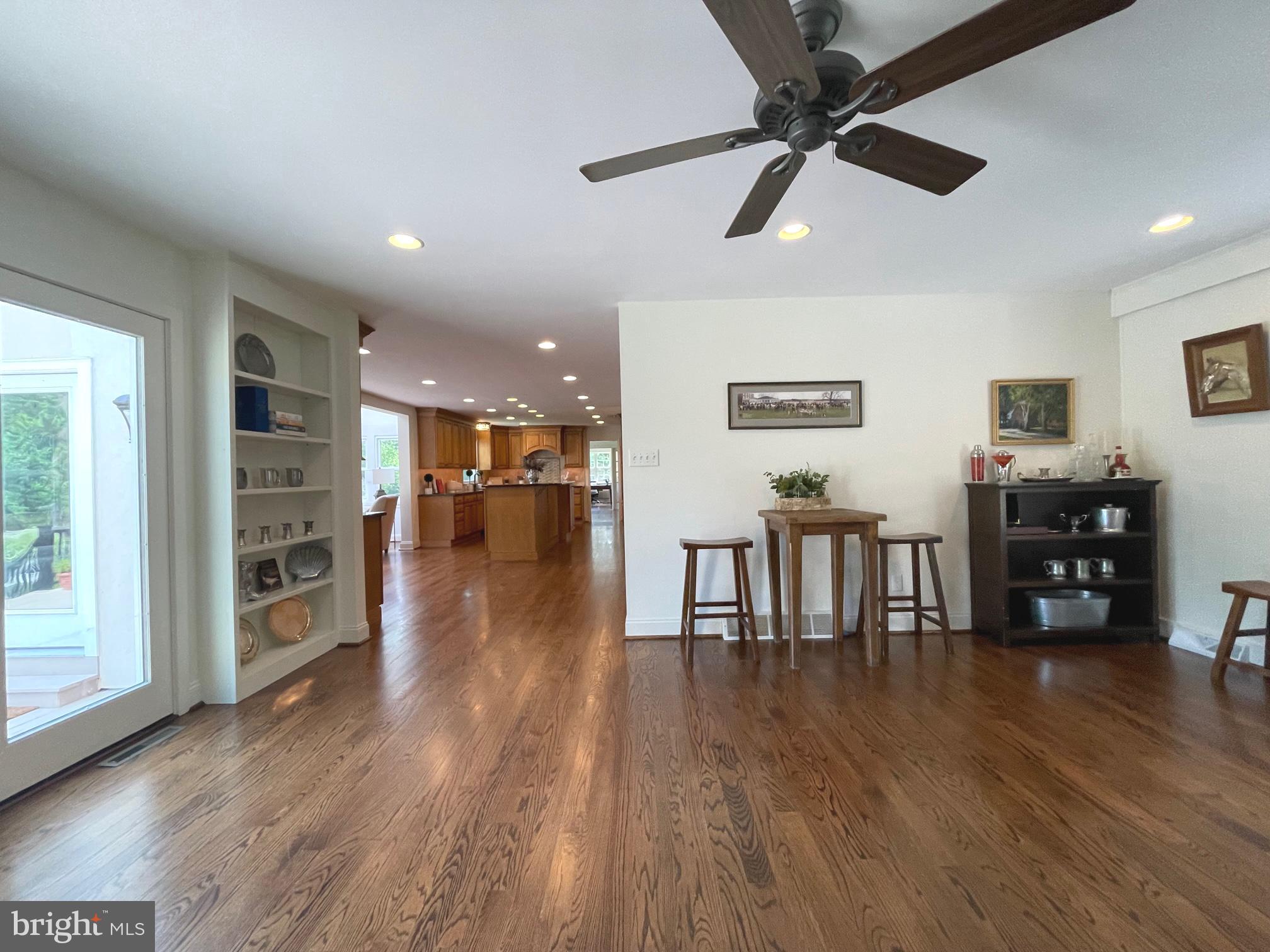 RADNOR HUNT - Residential