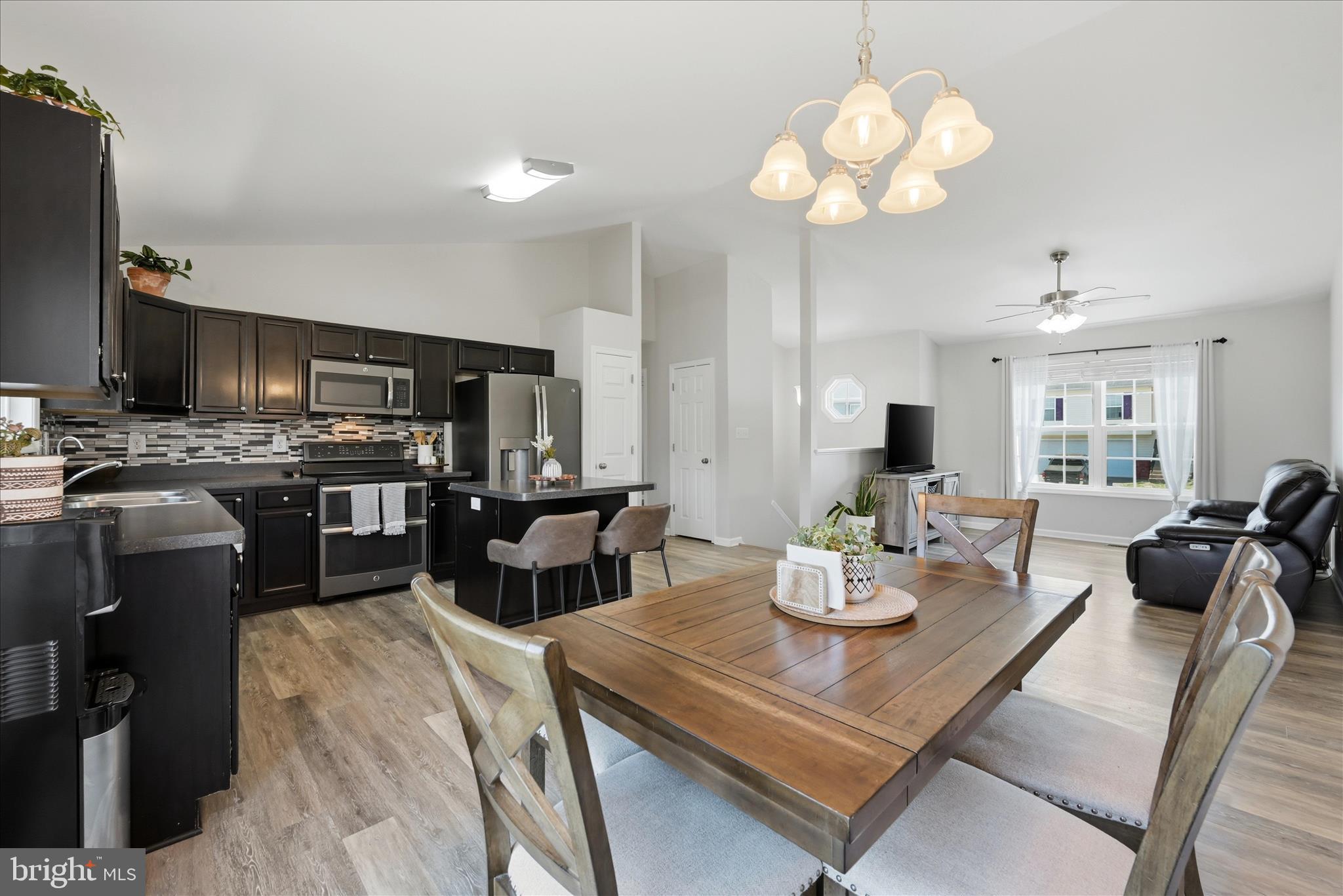 INWOOD MEADOWS - Residential