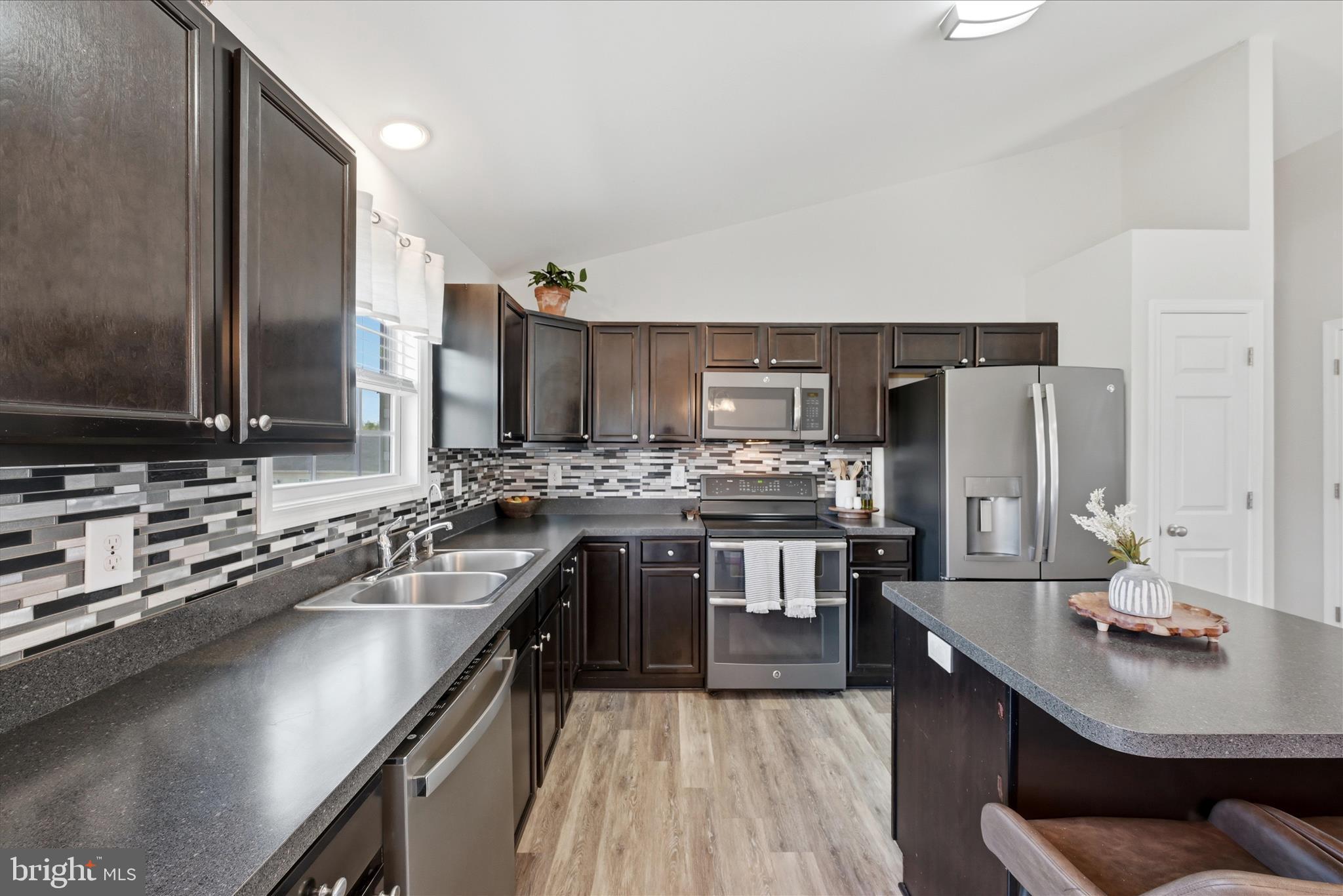 INWOOD MEADOWS - Residential