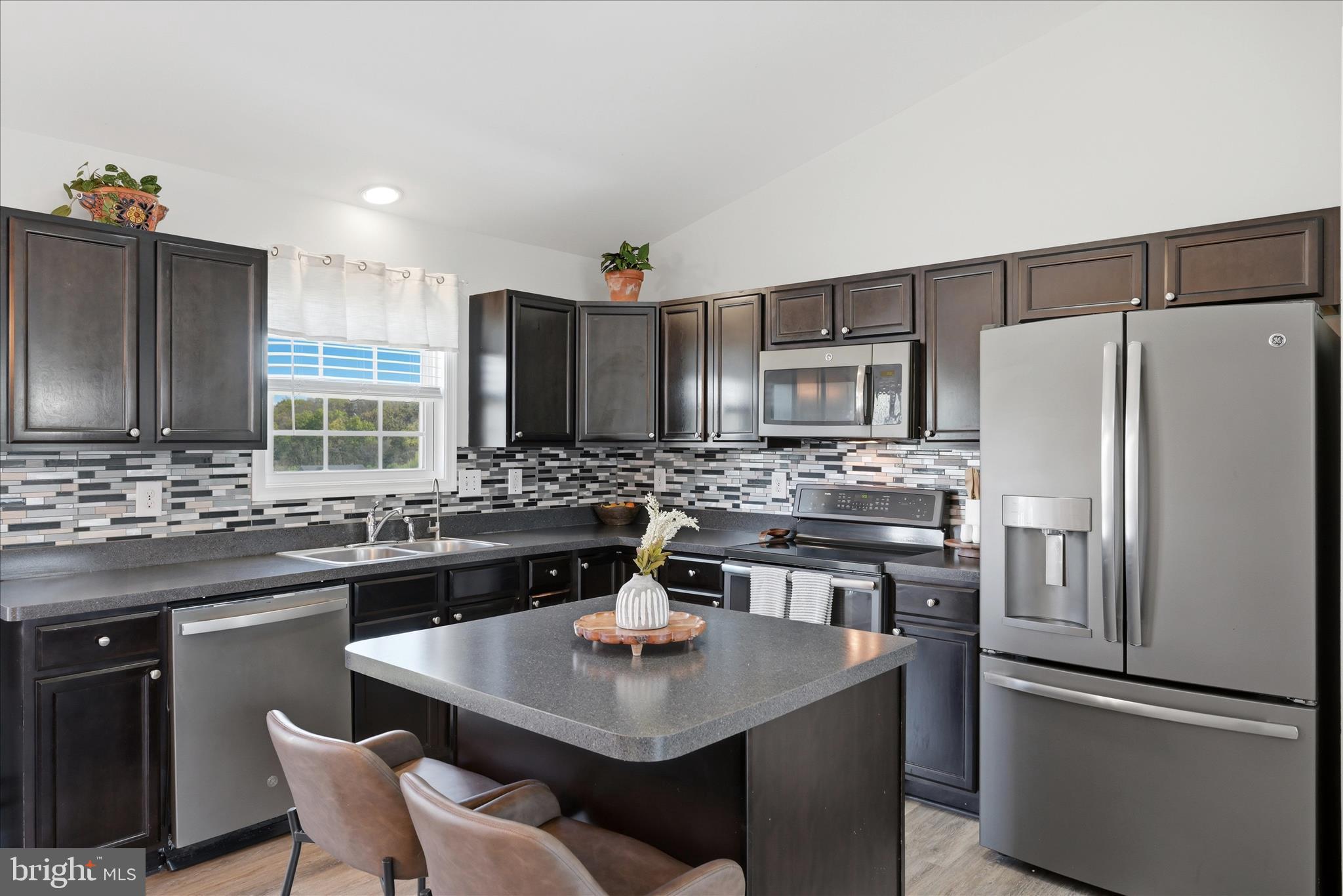 INWOOD MEADOWS - Residential