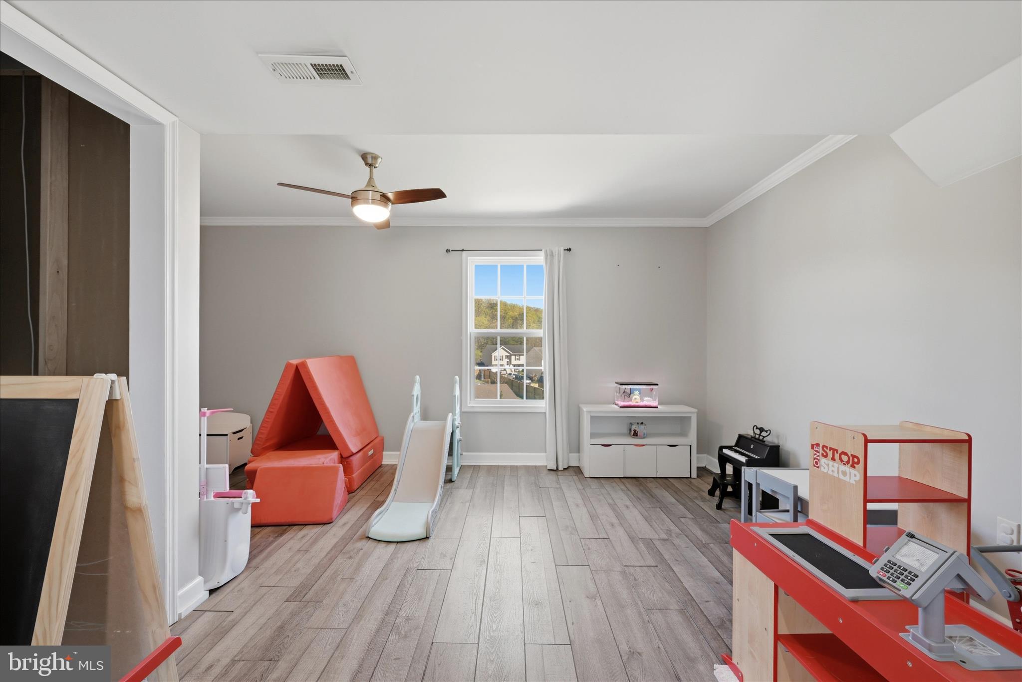 INWOOD MEADOWS - Residential