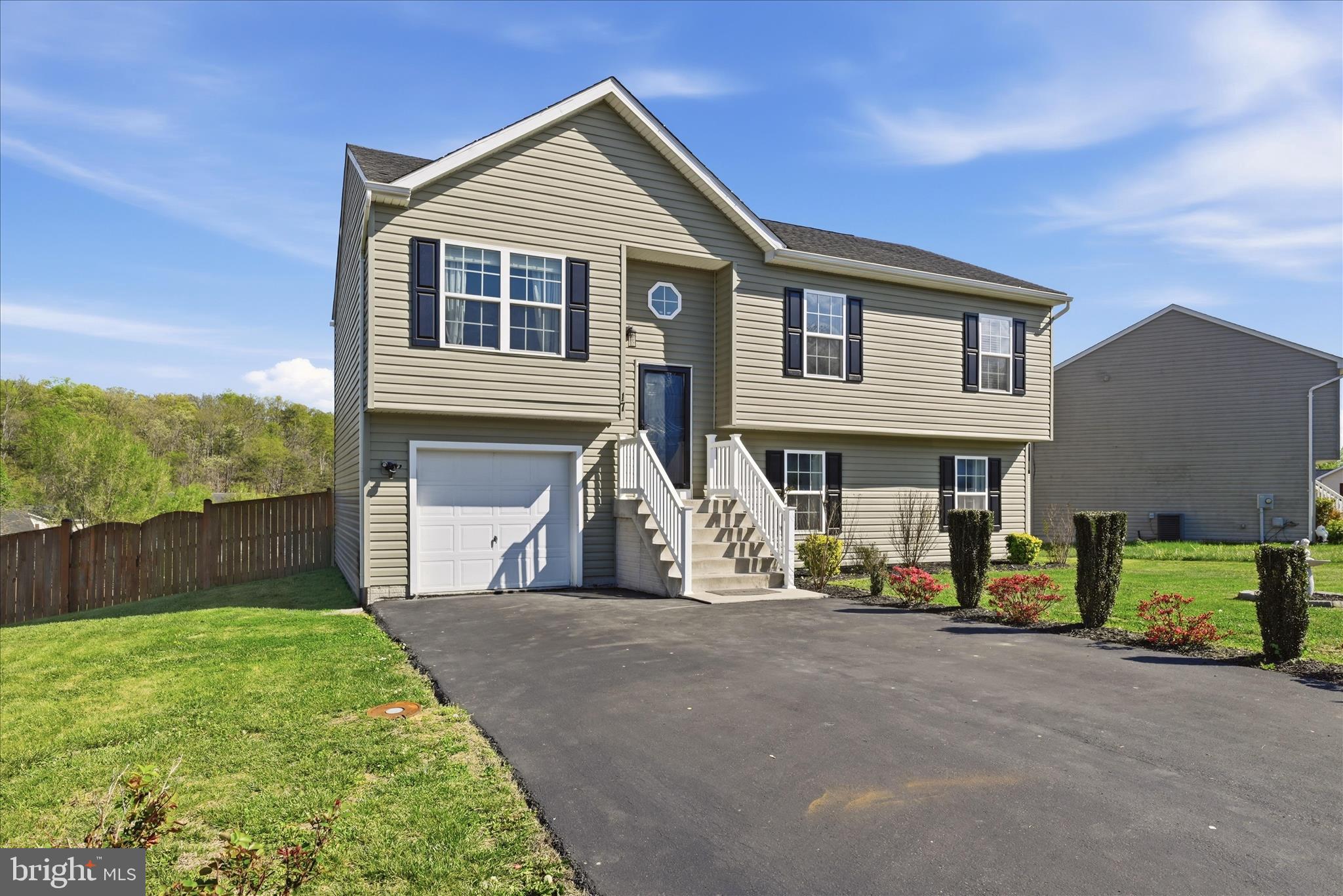 INWOOD MEADOWS - Residential