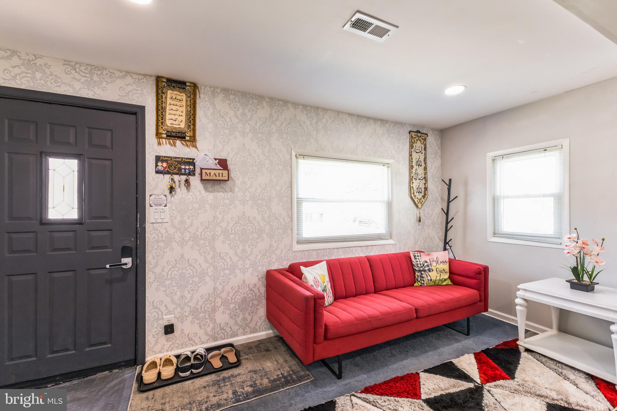 HILLCREST - Residential