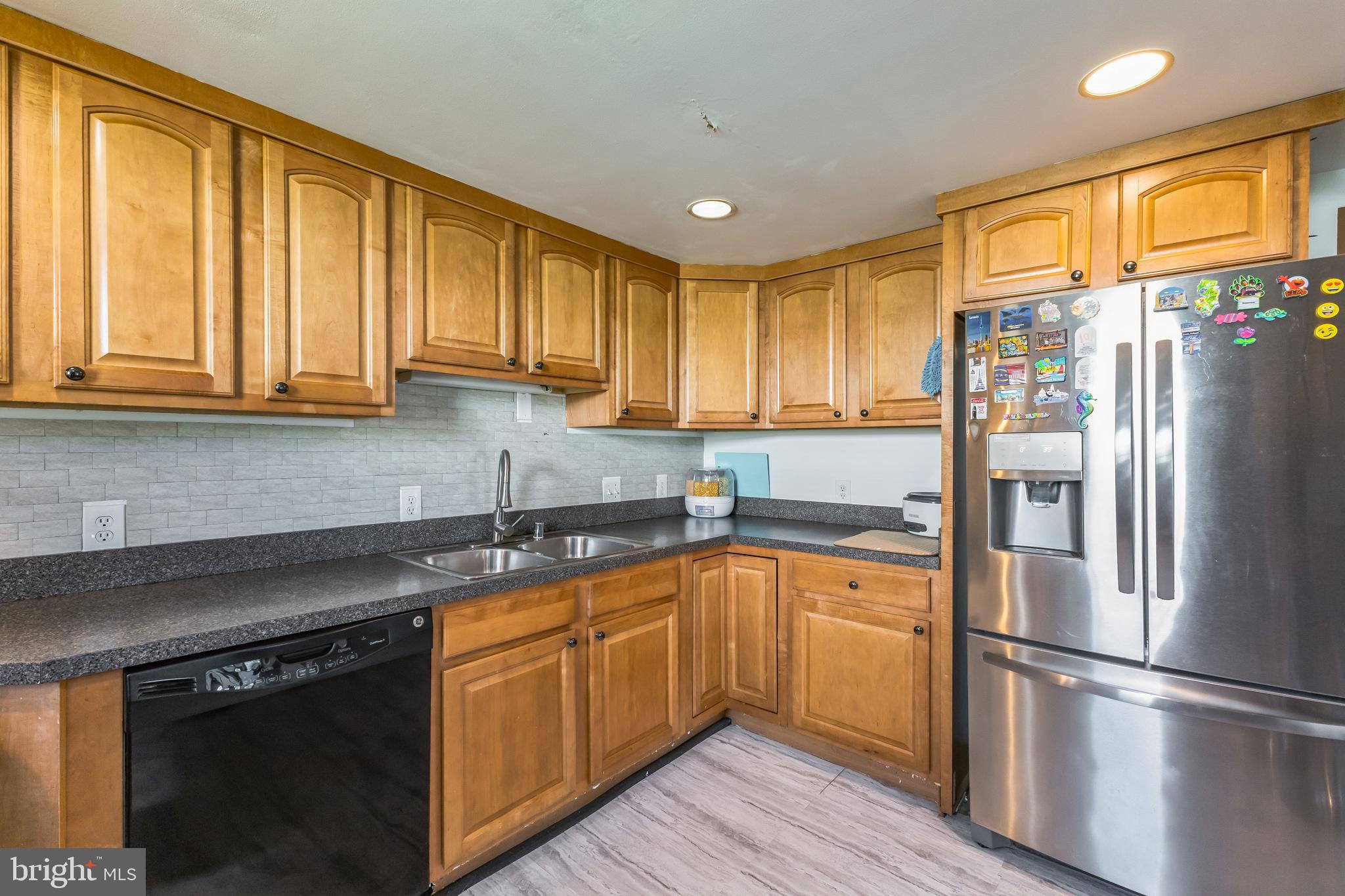 HILLCREST - Residential