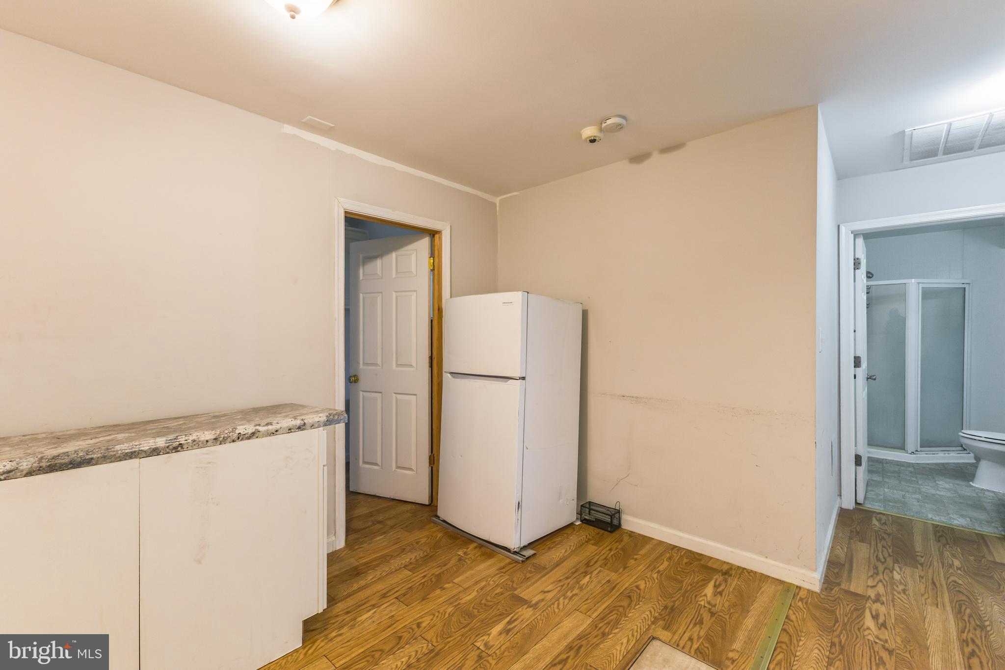 HILLCREST - Residential