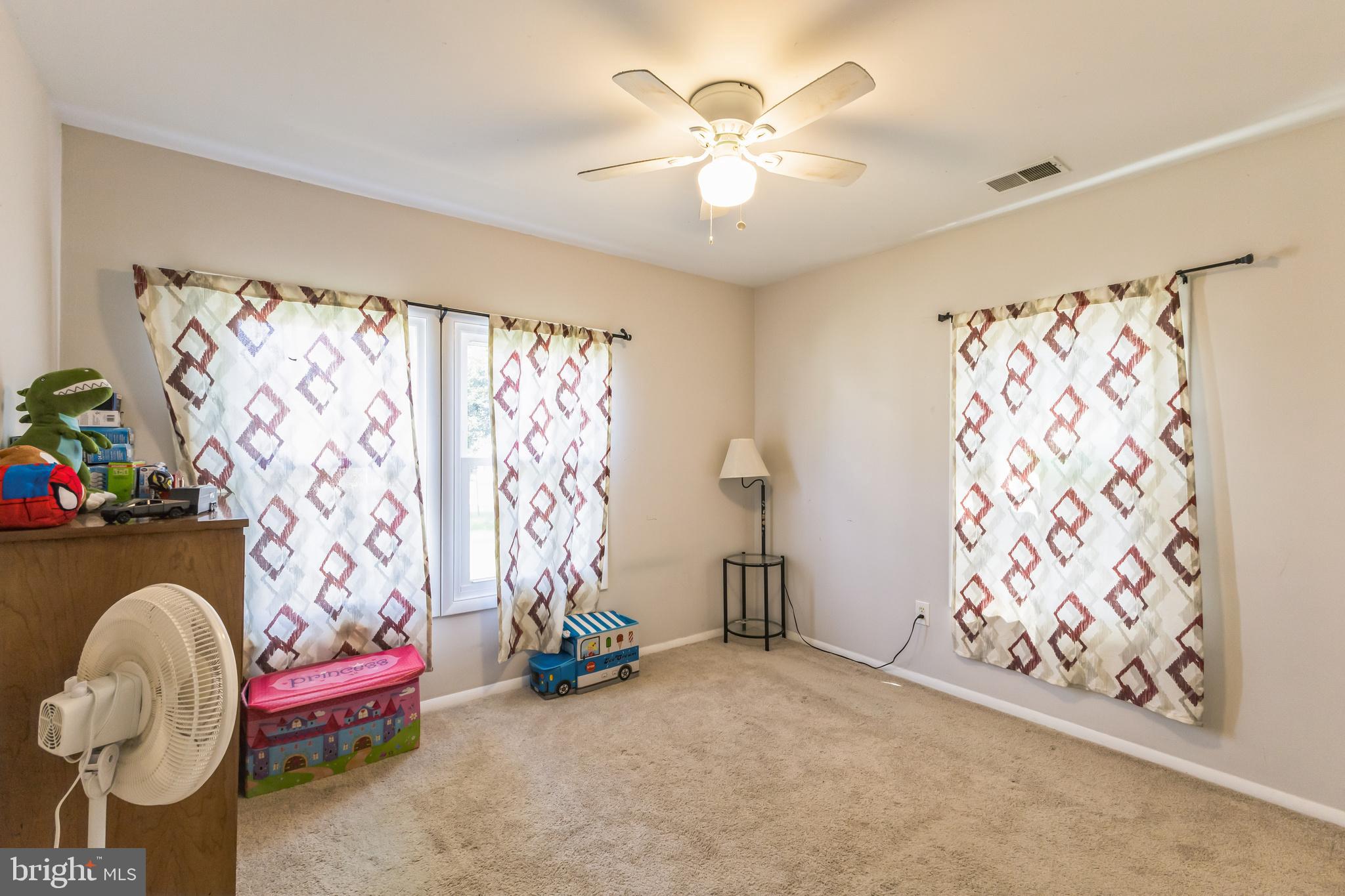 HILLCREST - Residential