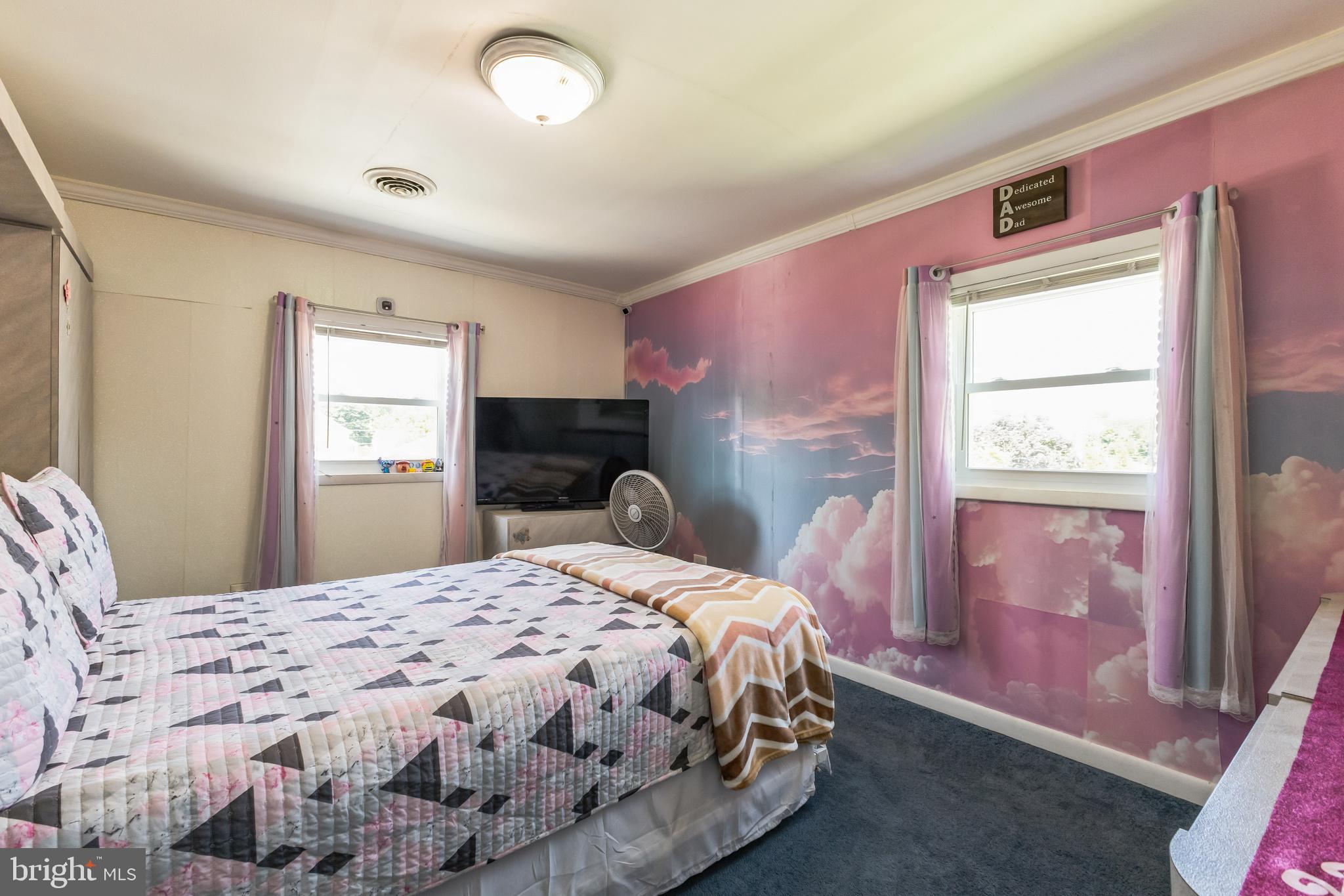 HILLCREST - Residential