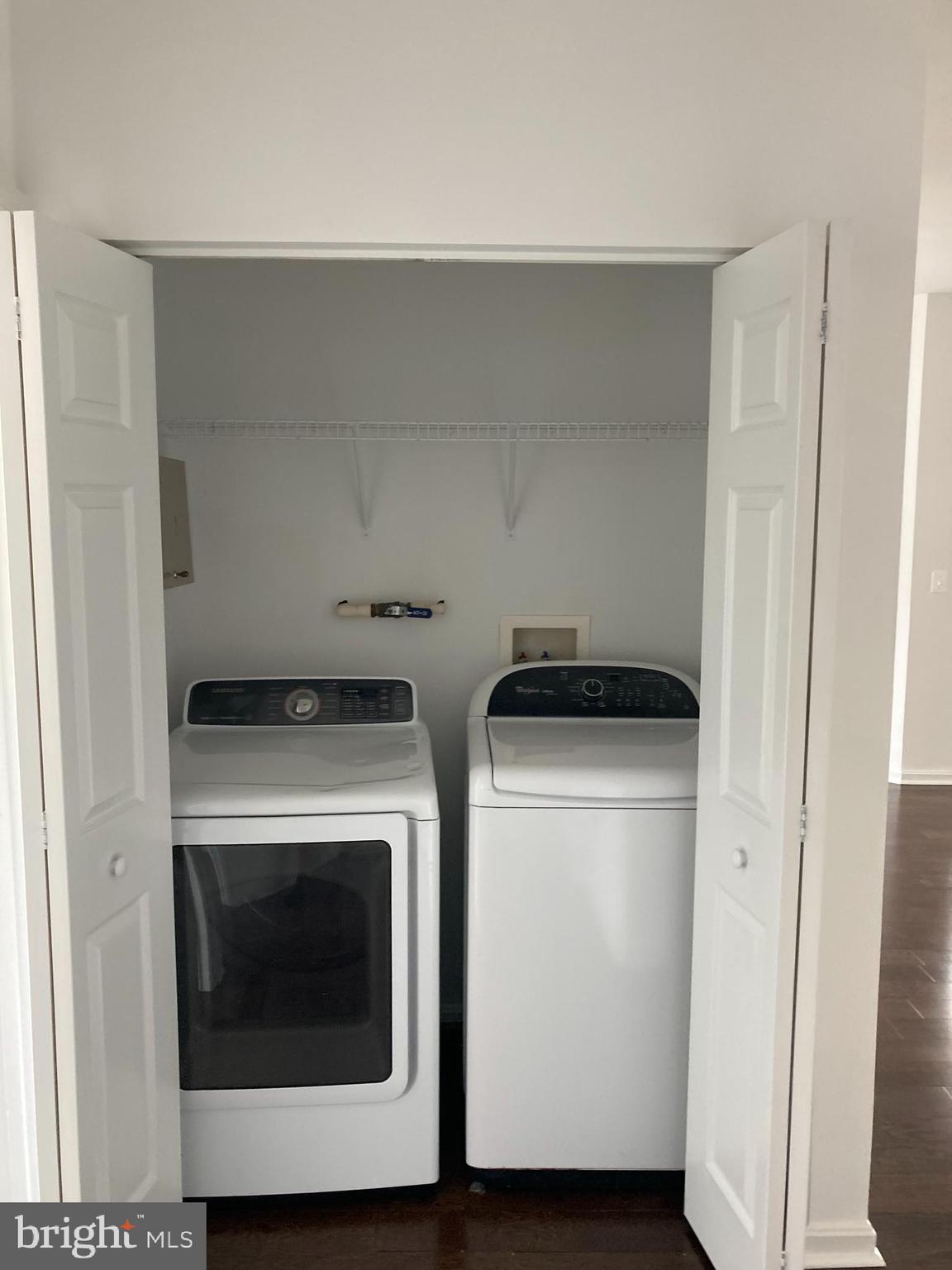 KING FARM WATKINS POND - Residential