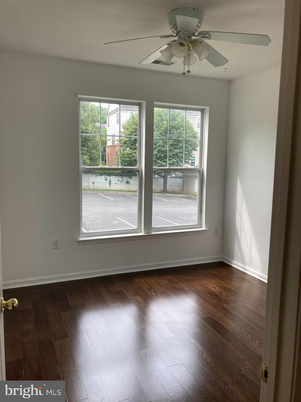 KING FARM WATKINS POND - Residential