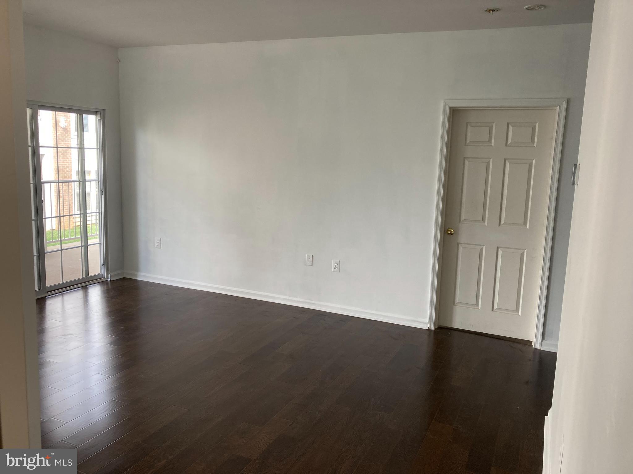 KING FARM WATKINS POND - Residential