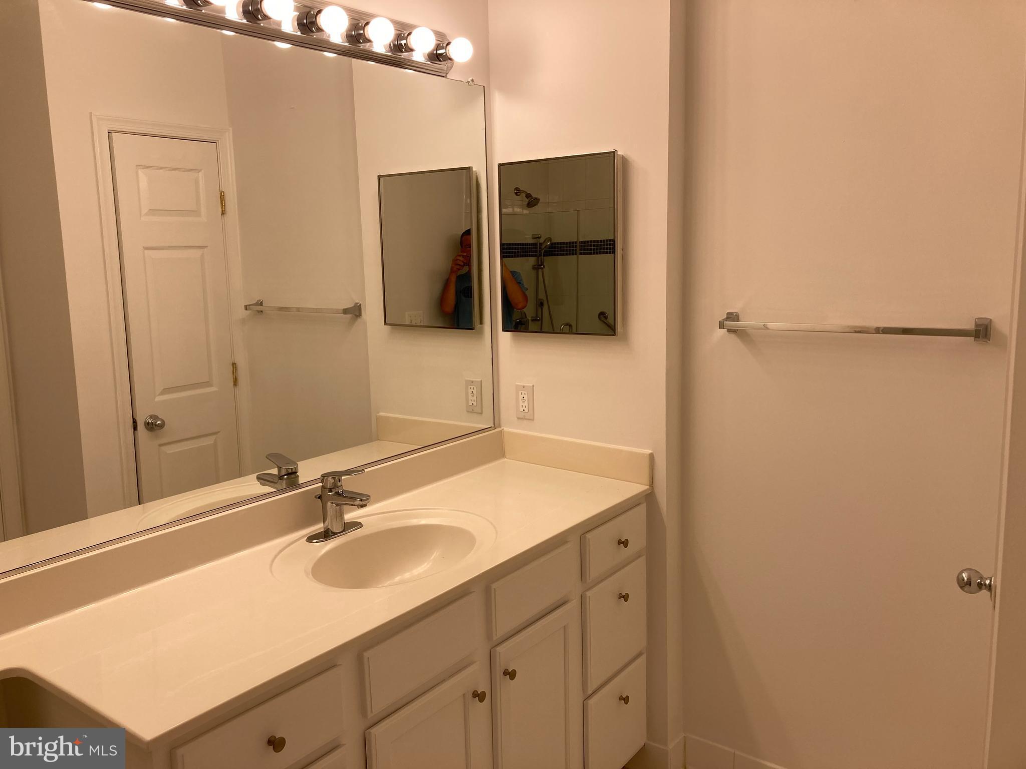 KING FARM WATKINS POND - Residential