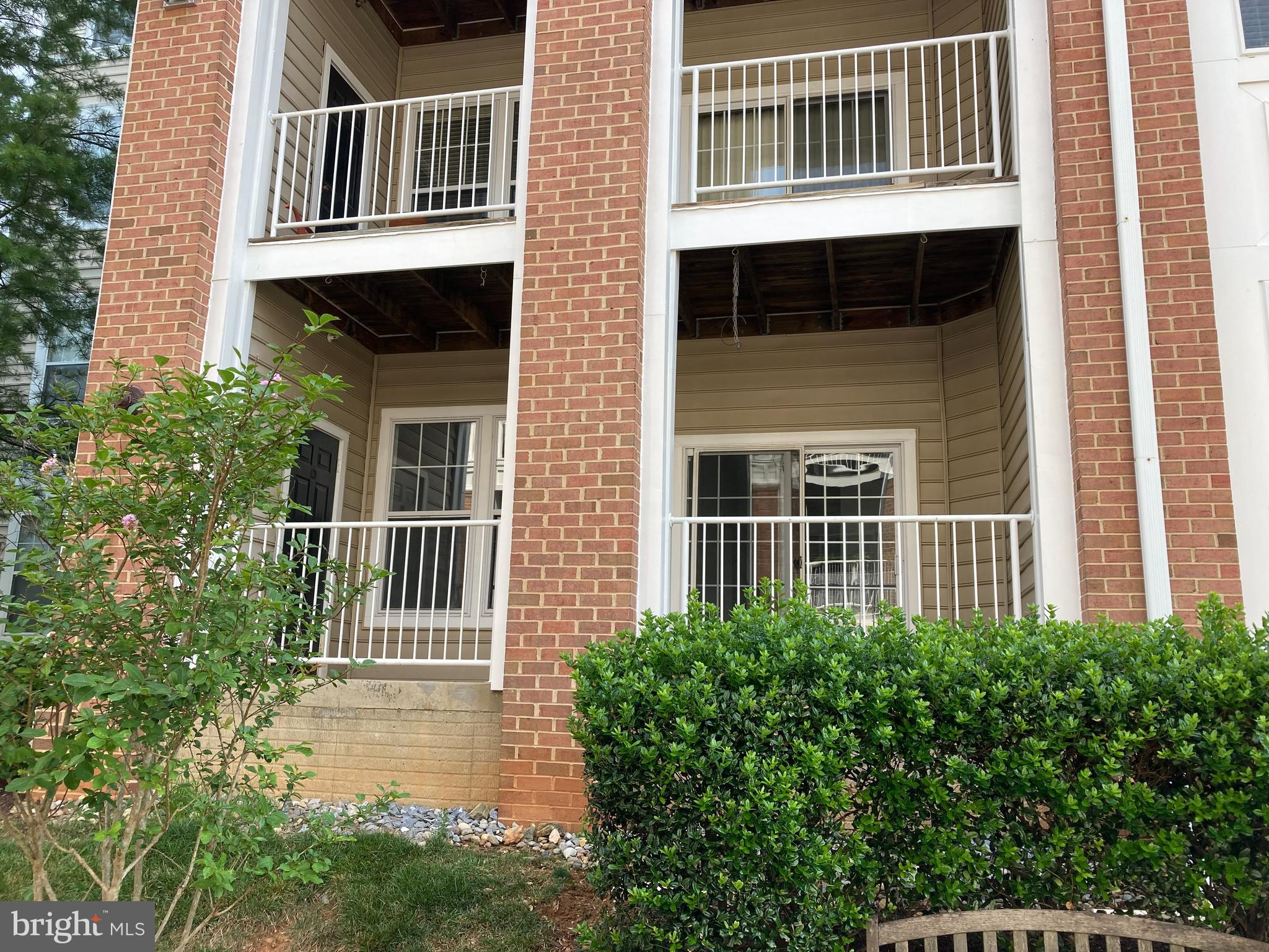 KING FARM WATKINS POND - Residential