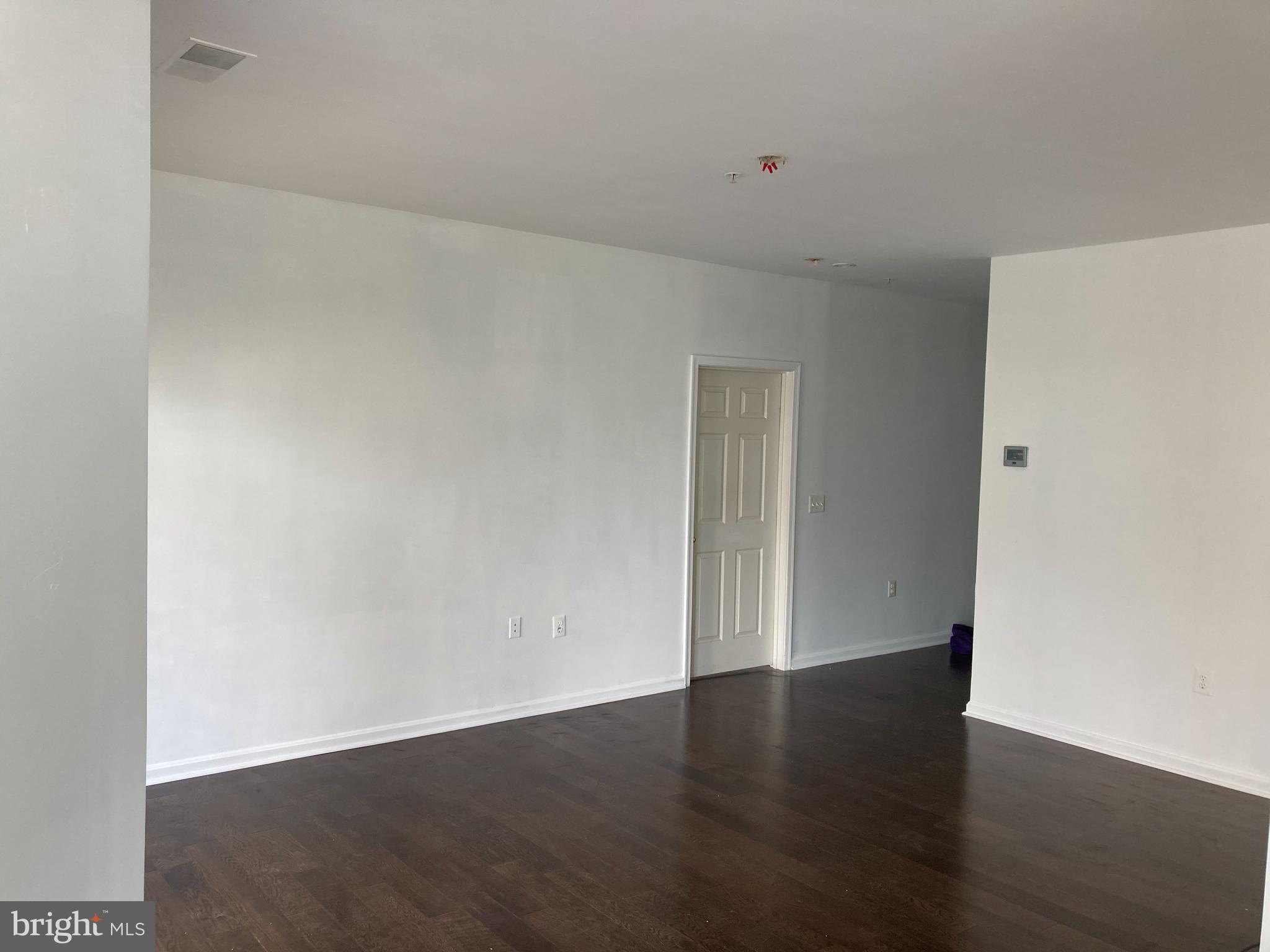 KING FARM WATKINS POND - Residential