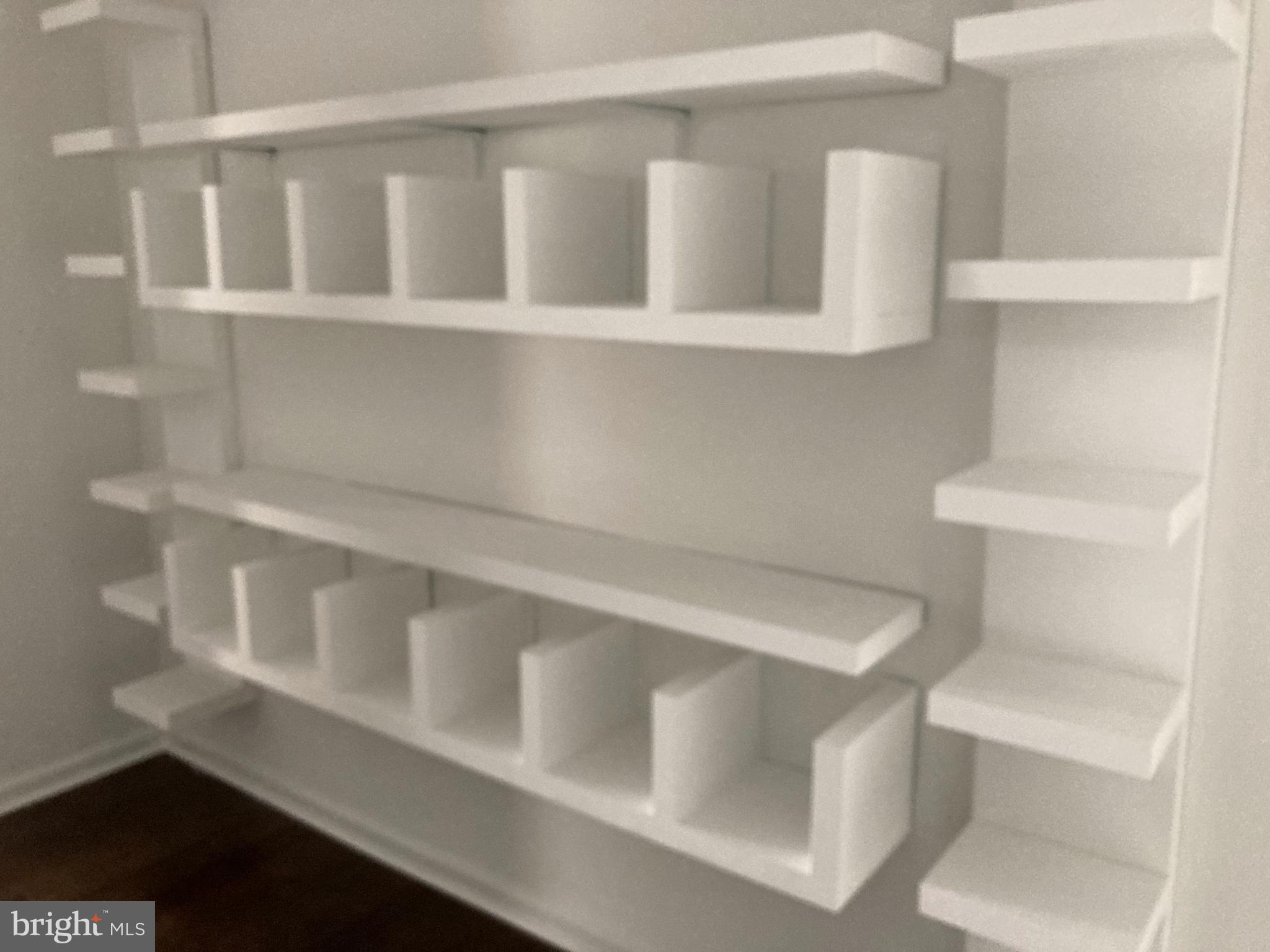 KING FARM WATKINS POND - Residential