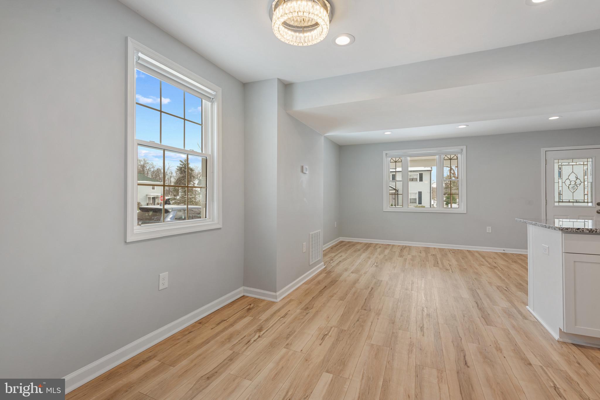 ABERDEEN HILLS - Residential