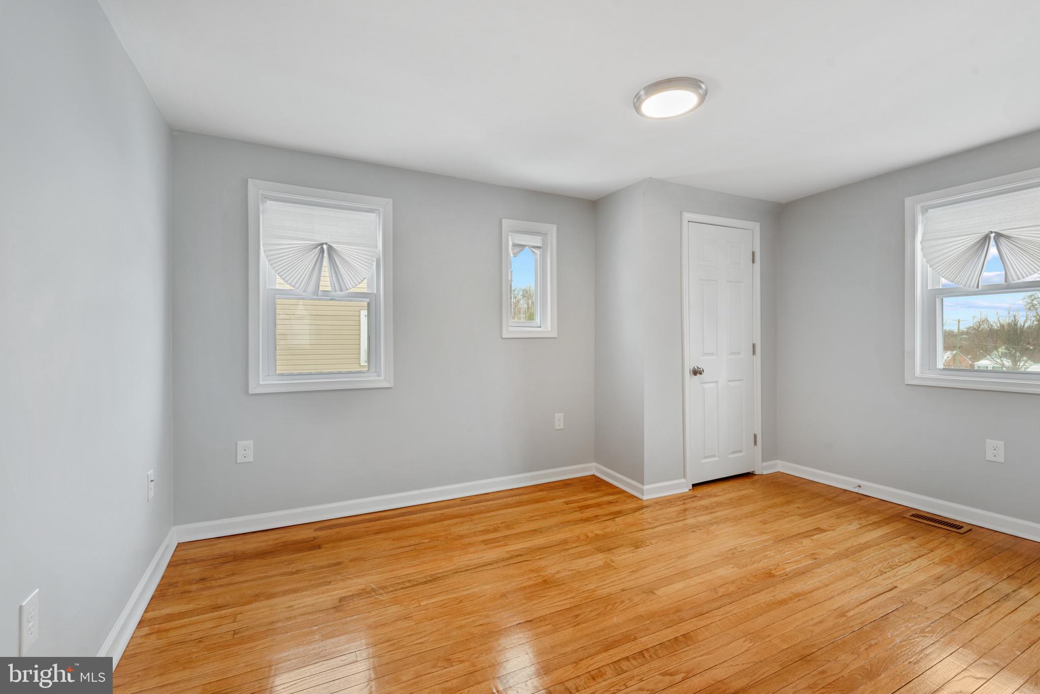 ABERDEEN HILLS - Residential