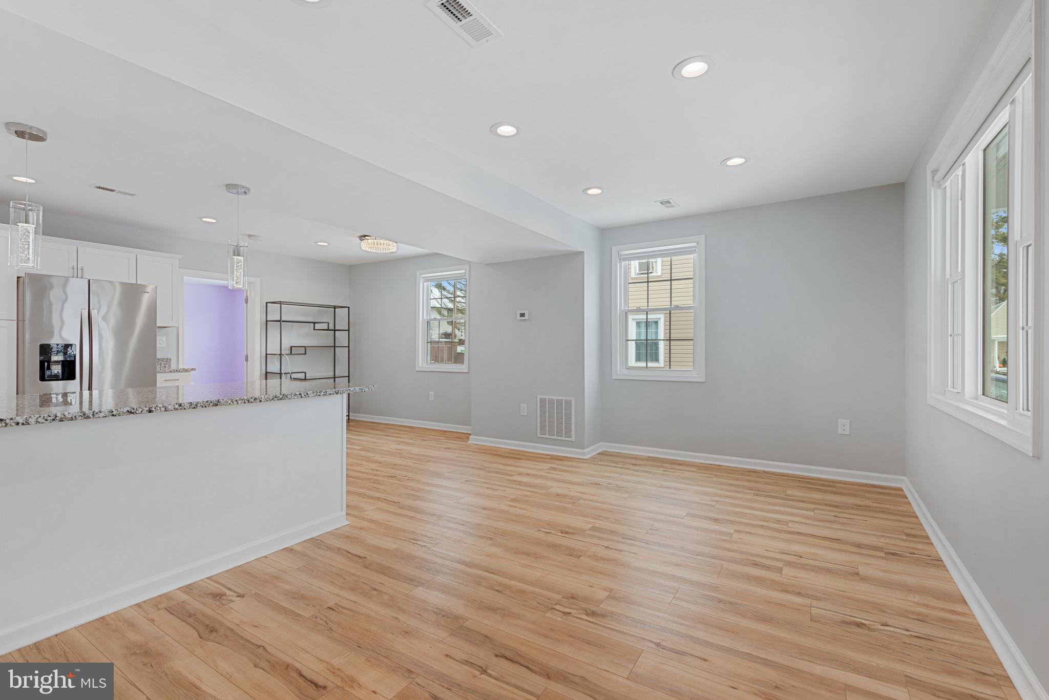 ABERDEEN HILLS - Residential